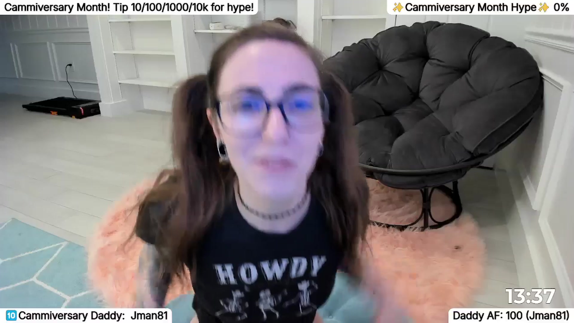 Gallery image thumbnail from TheSharkQueen's myfreecams stream on, 04/01/2026, 08:02 image 16 of 20