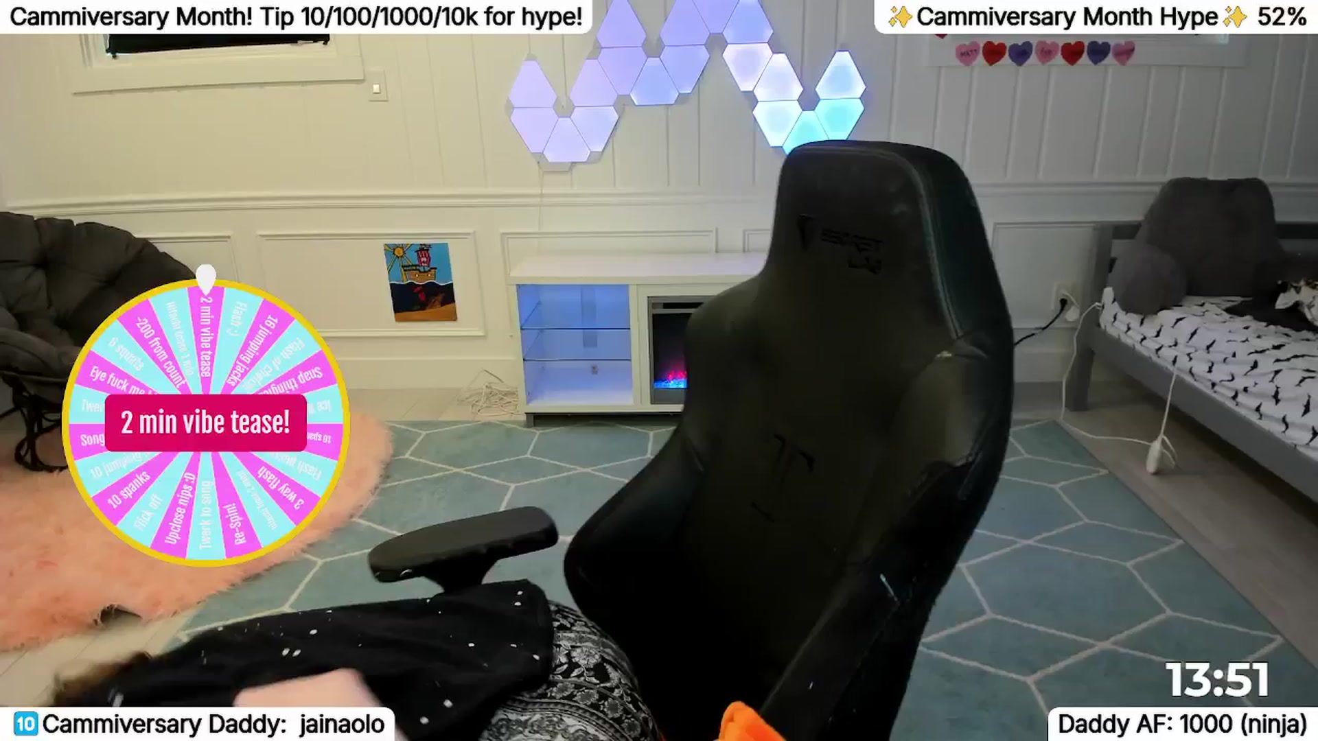Gallery image thumbnail from TheSharkQueen's myfreecams stream on, 04/02/2026, 21:48 image 2 of 20