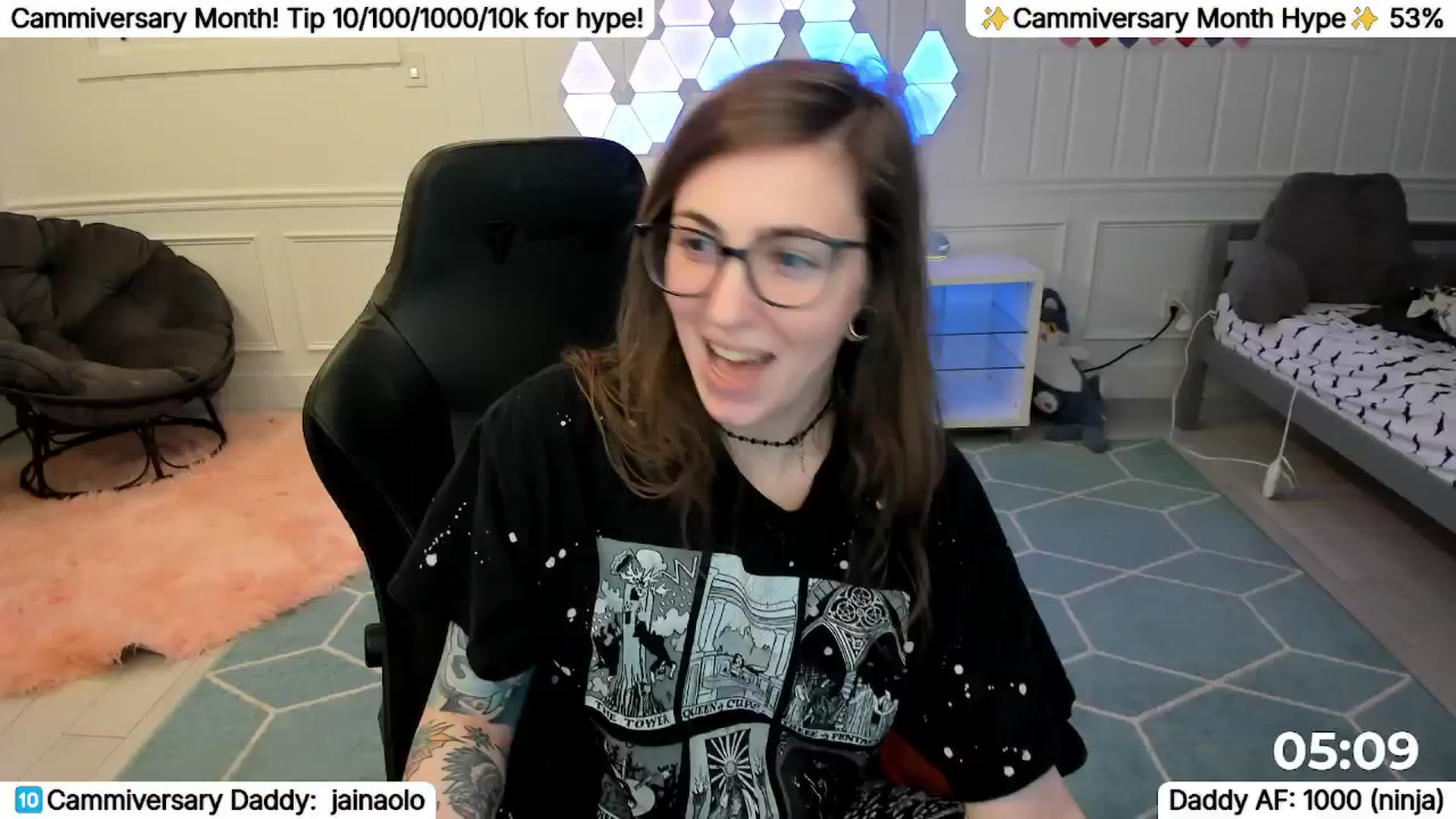 Gallery image thumbnail from TheSharkQueen's myfreecams stream on, 04/02/2026, 21:48 image 8 of 20