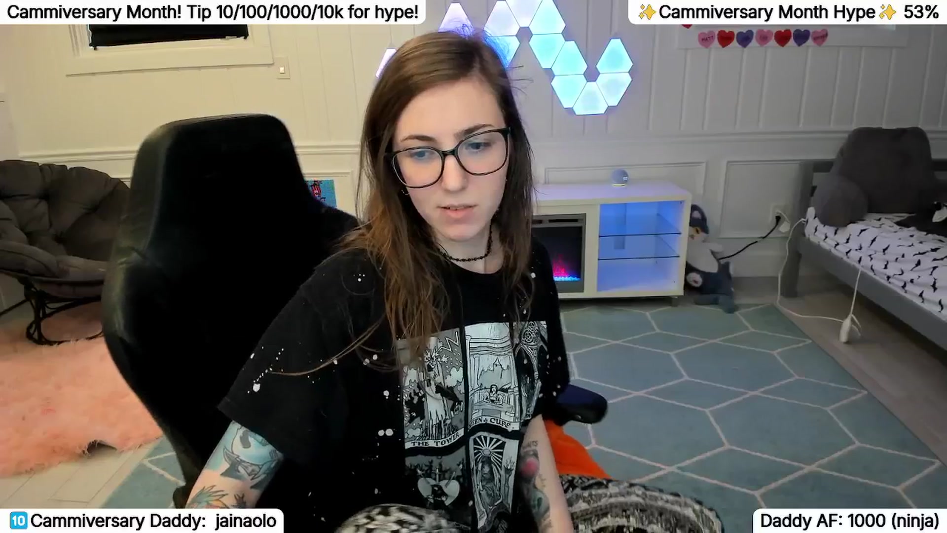 Gallery image thumbnail from TheSharkQueen's myfreecams stream on, 04/02/2026, 21:48 image 13 of 20