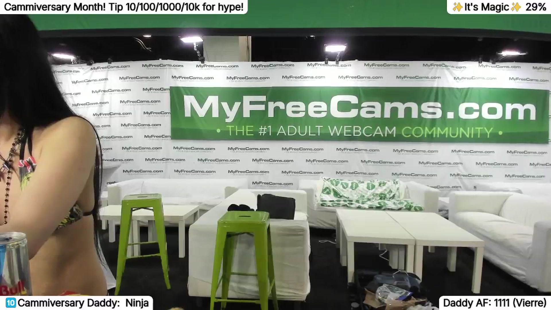 Gallery image thumbnail from TheSharkQueen's myfreecams stream on, 04/12/2026, 02:05 image 14 of 20