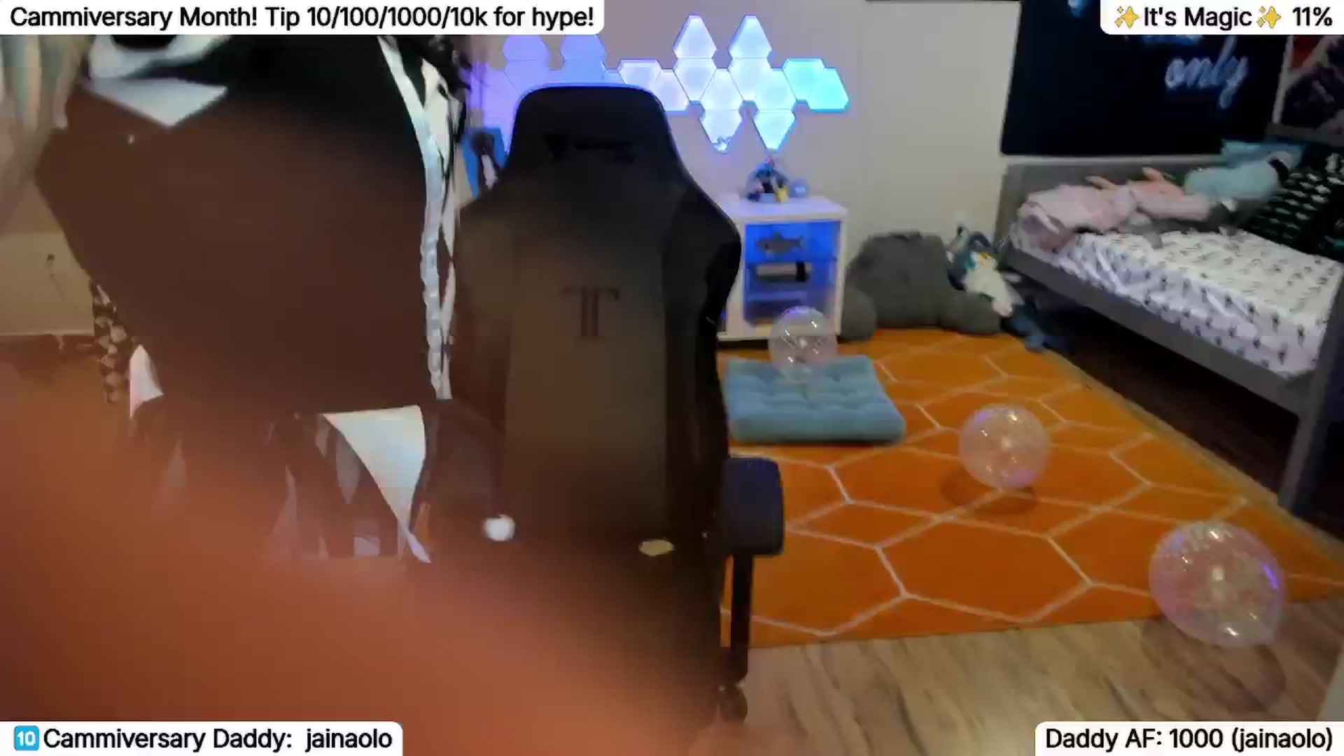 Gallery image thumbnail from TheSharkQueen's myfreecams stream on, 04/18/2026, 06:57 image 8 of 20
