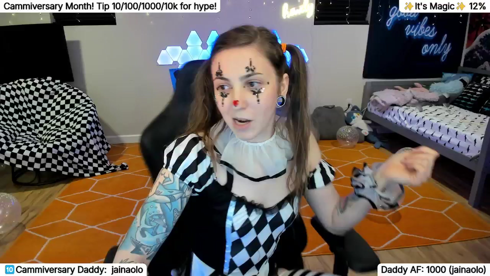 Gallery image thumbnail from TheSharkQueen's myfreecams stream on, 04/18/2026, 06:57 image 10 of 20