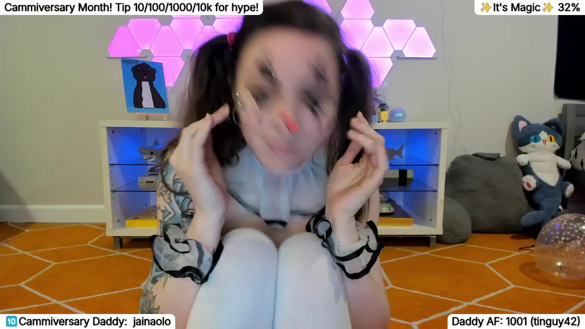 Gallery image thumbnail from TheSharkQueen's myfreecams stream on, 04/18/2026, 08:24 image 9 of 20
