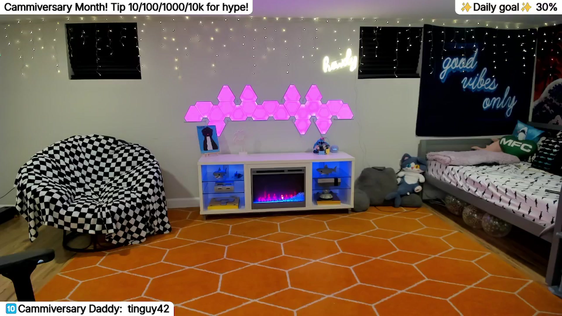 Gallery image thumbnail from TheSharkQueen's myfreecams stream on, 04/22/2026, 06:22 image 8 of 20