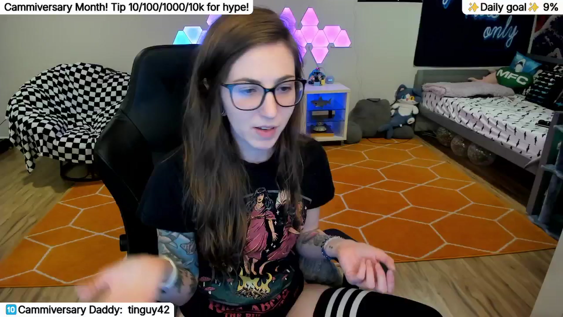 Gallery image thumbnail from TheSharkQueen's myfreecams stream on, 04/22/2026, 06:22 image 2 of 20