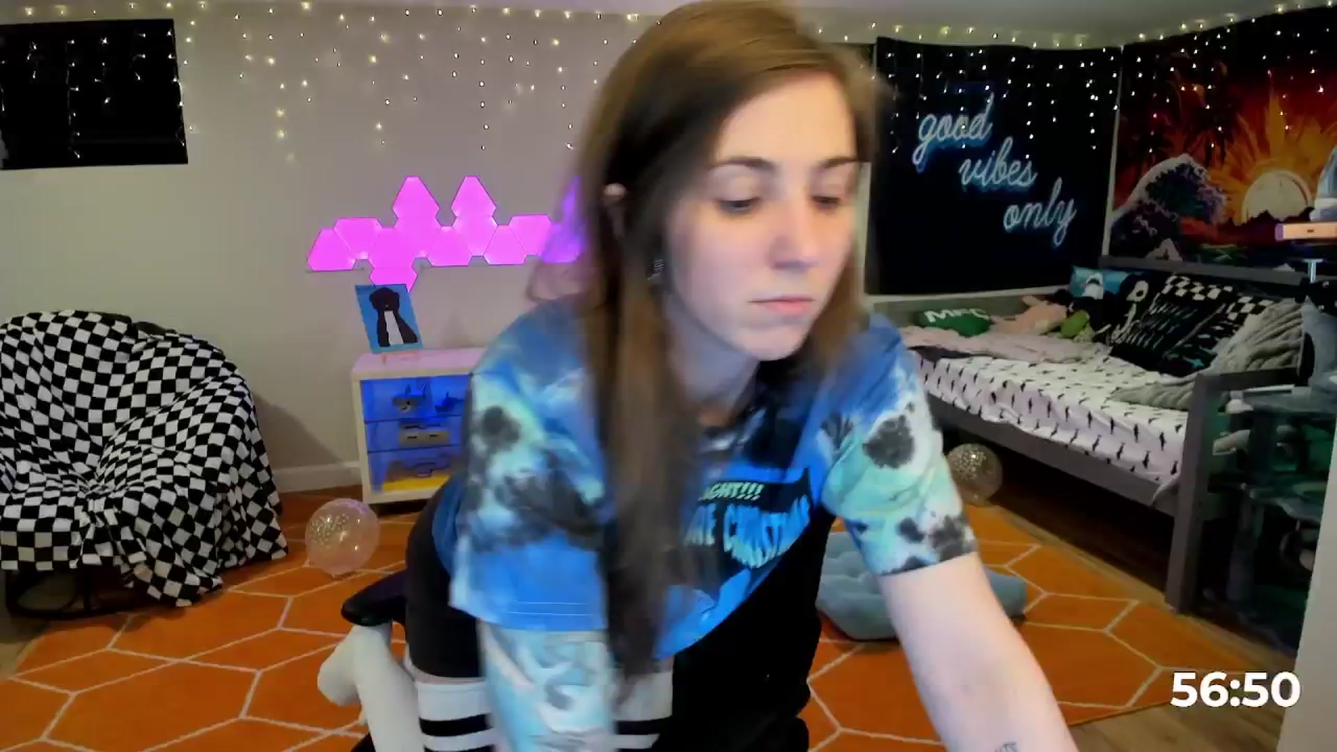 Gallery image thumbnail from TheSharkQueen's myfreecams stream on, 04/24/2026, 07:03 image 4 of 20