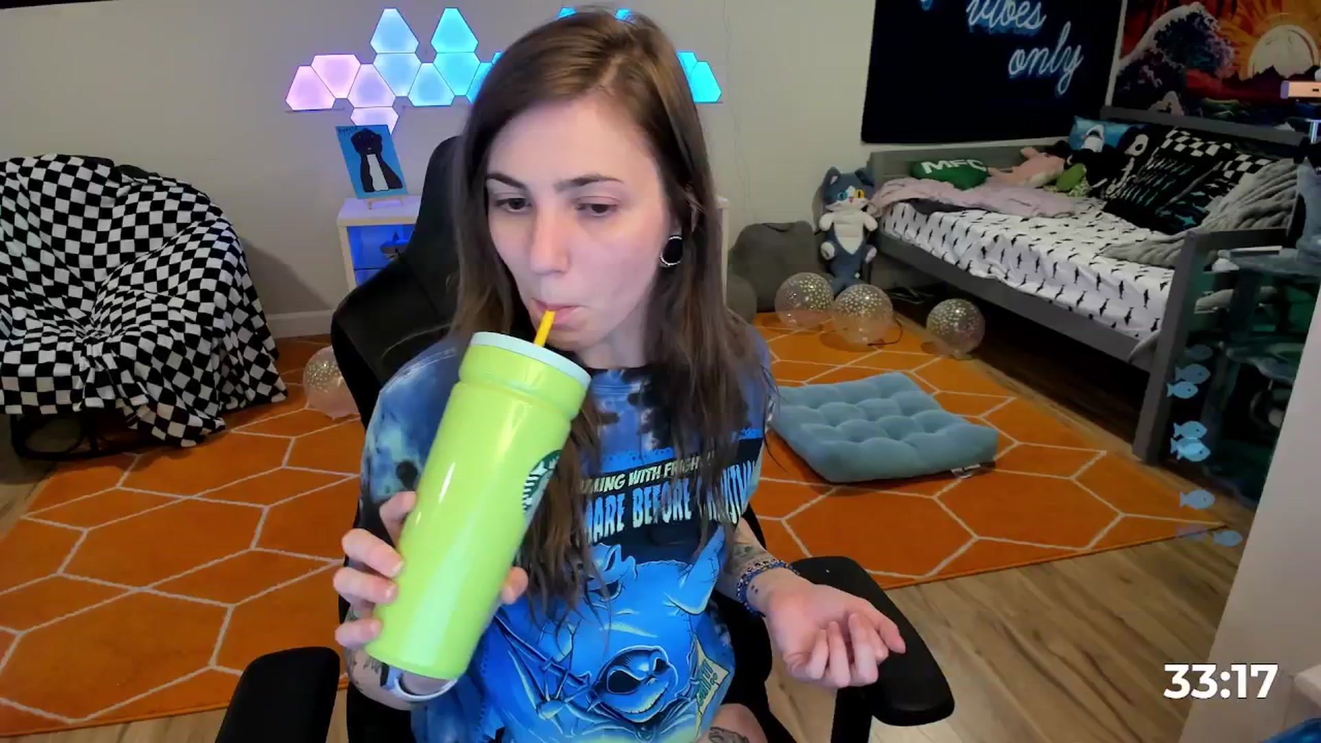 Gallery image thumbnail from TheSharkQueen's myfreecams stream on, 04/24/2026, 07:03 image 12 of 20