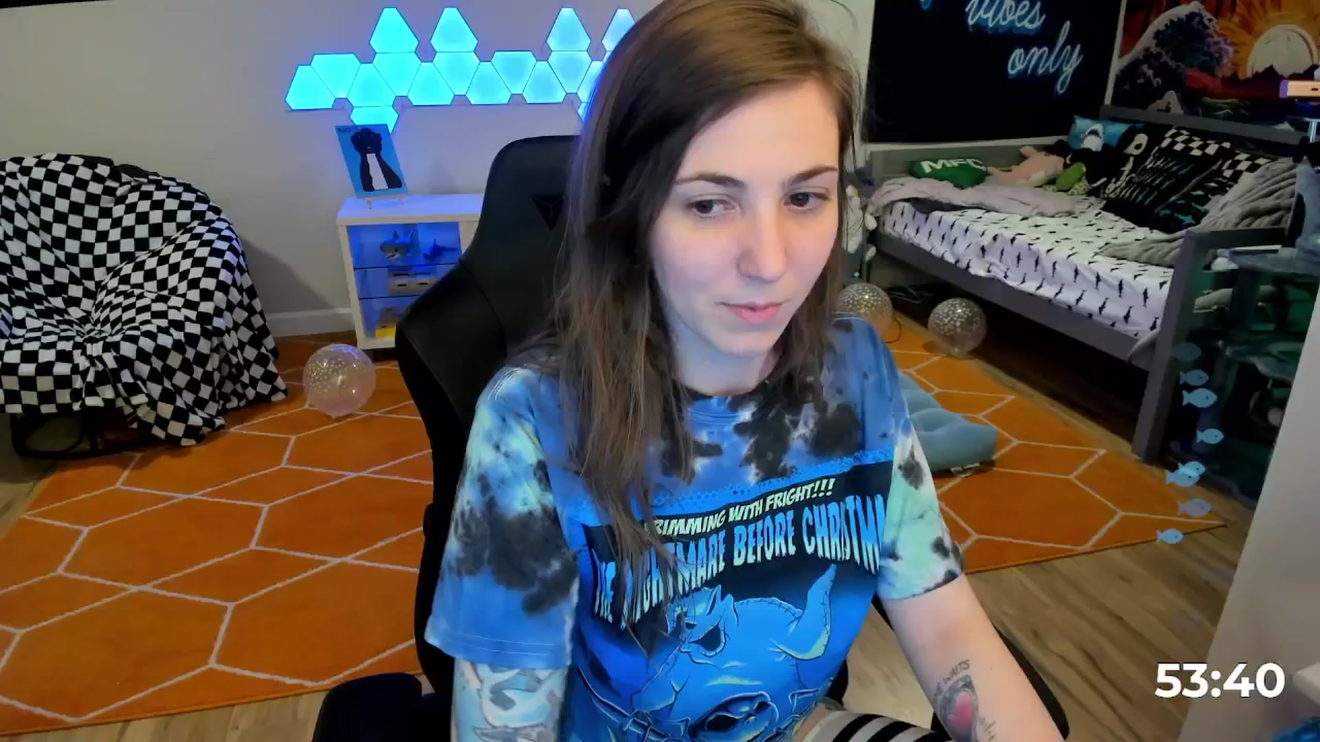 Gallery image thumbnail from TheSharkQueen's myfreecams stream on, 04/24/2026, 07:03 image 9 of 20
