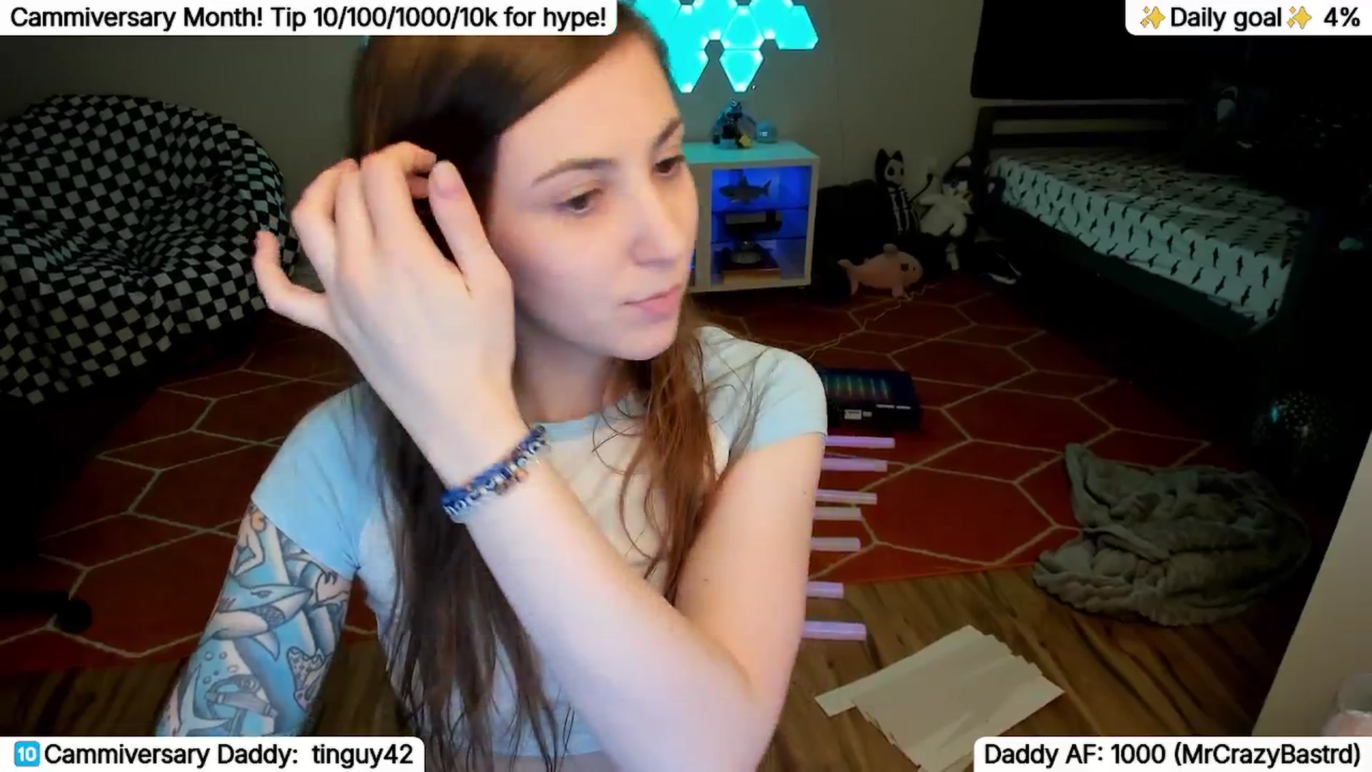 Gallery image thumbnail from TheSharkQueen's myfreecams stream on, 04/25/2026, 03:42 image 18 of 20