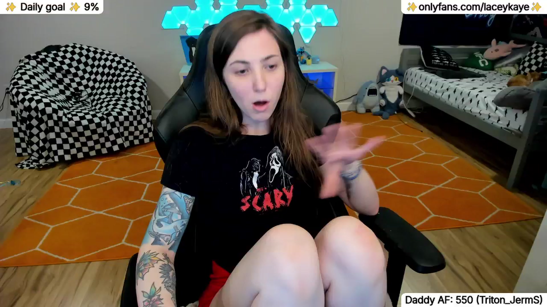 Gallery image thumbnail from TheSharkQueen's myfreecams stream on, 05/02/2026, 07:47 image 5 of 20