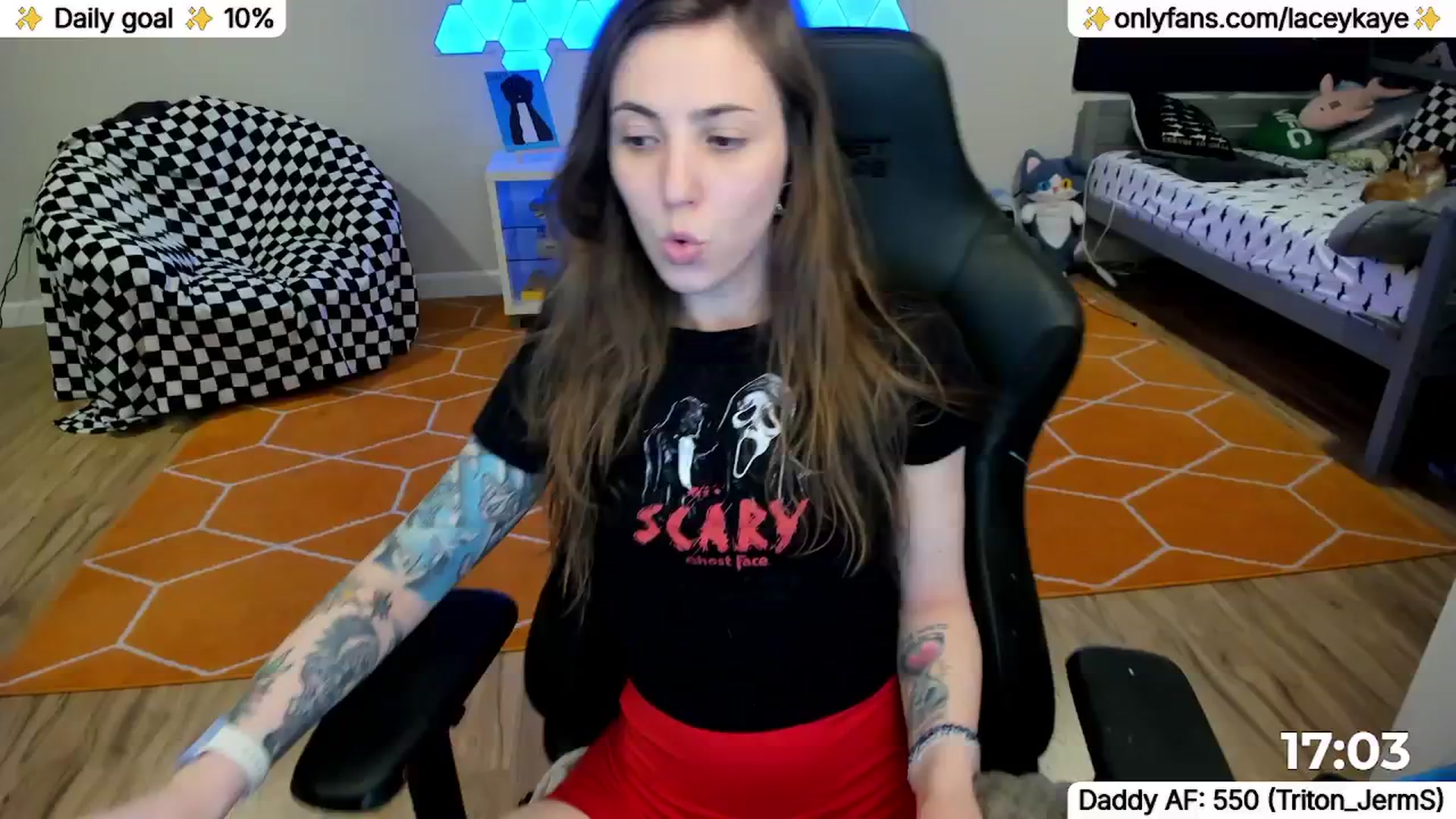 Gallery image thumbnail from TheSharkQueen's myfreecams stream on, 05/02/2026, 07:47 image 15 of 20