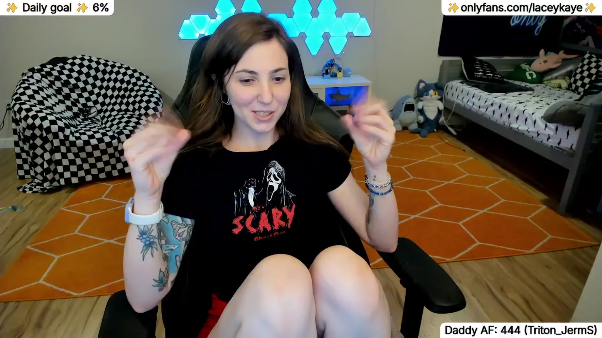 Gallery image thumbnail from TheSharkQueen's myfreecams stream on, 05/02/2026, 07:47 image 2 of 20