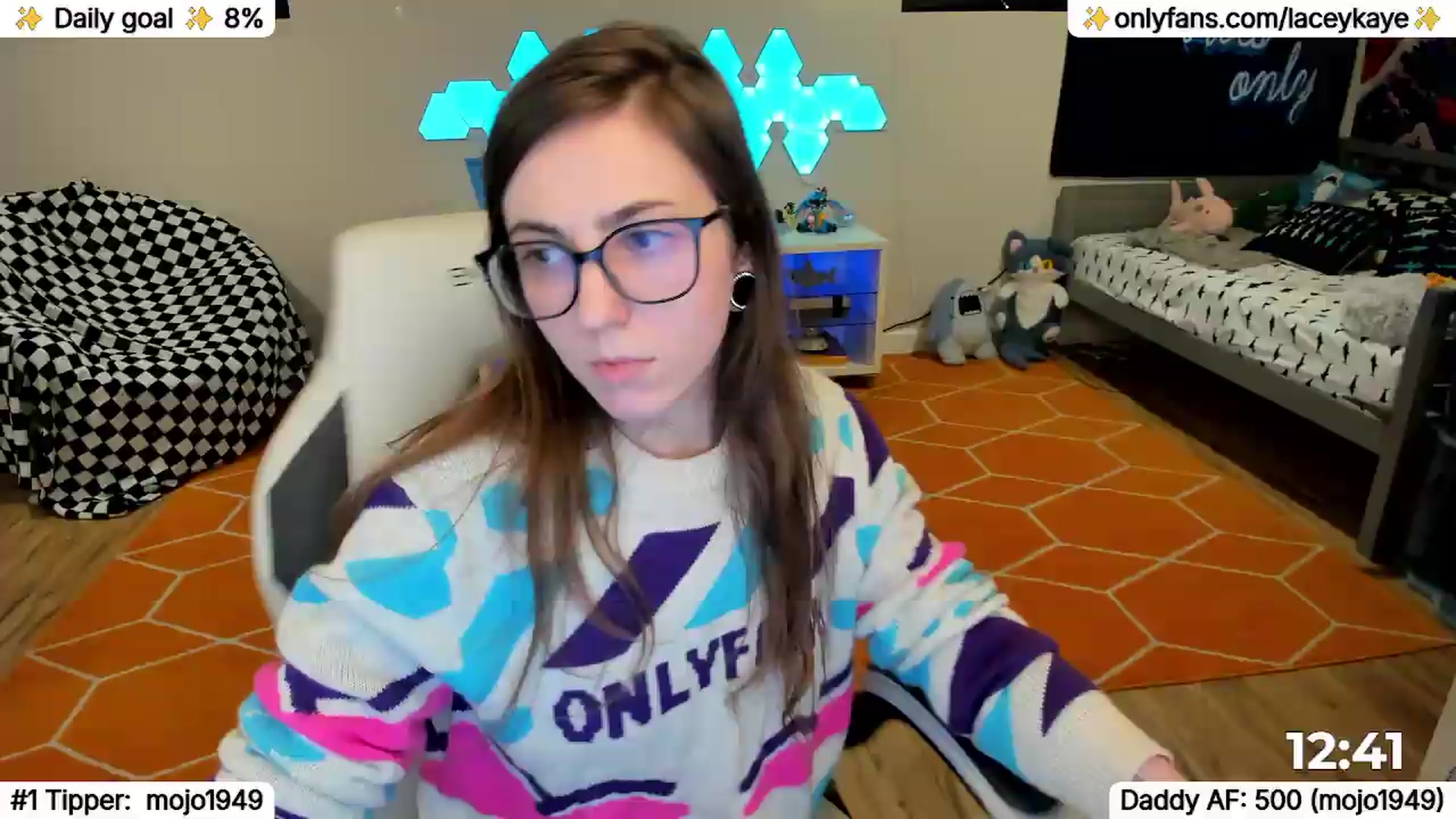 Gallery image thumbnail from TheSharkQueen's myfreecams stream on, 05/09/2026, 04:51 image 19 of 20