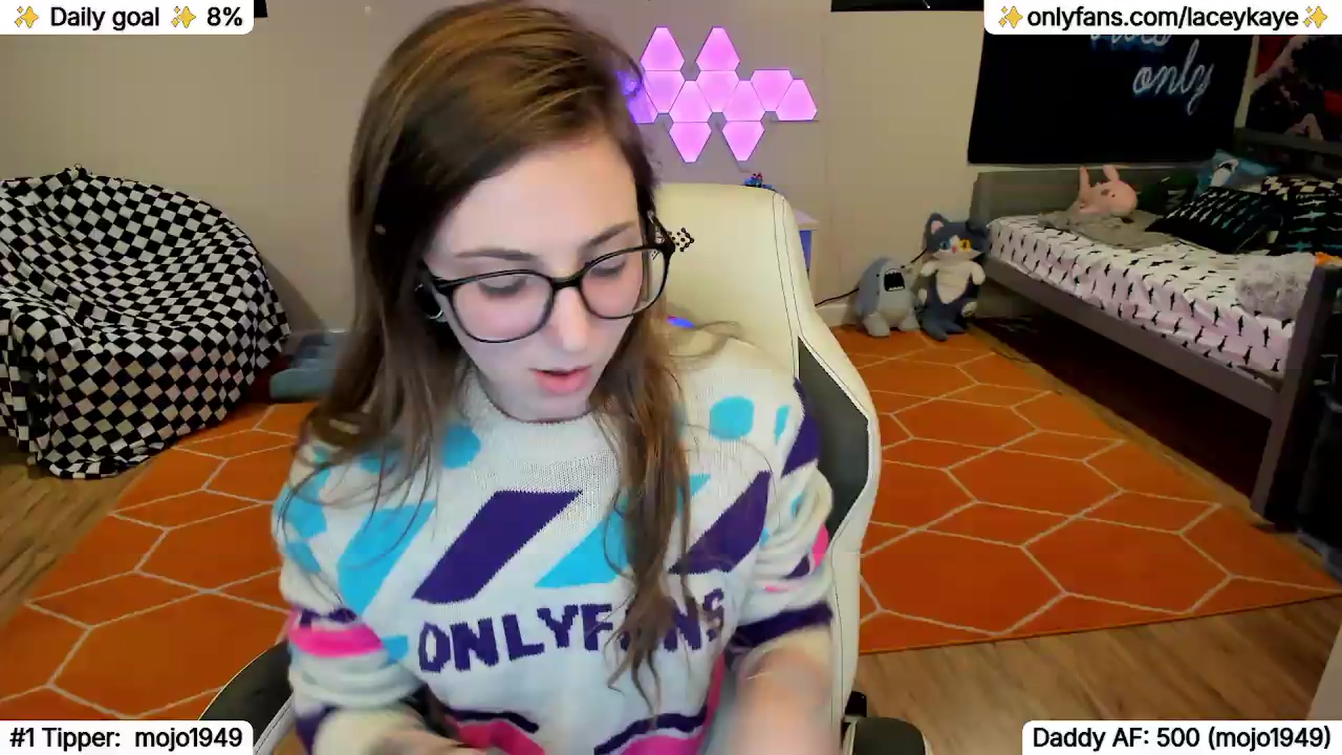 Gallery image thumbnail from TheSharkQueen's myfreecams stream on, 05/09/2026, 04:51 image 17 of 20
