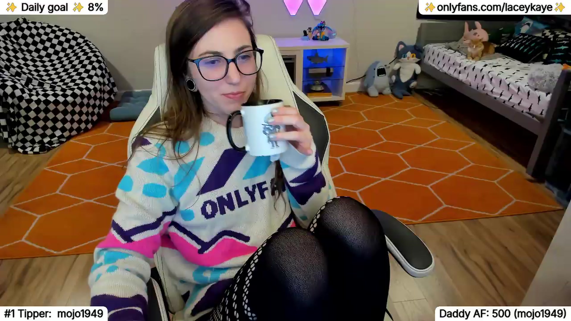 Gallery image thumbnail from TheSharkQueen's myfreecams stream on, 05/09/2026, 04:51 image 16 of 20