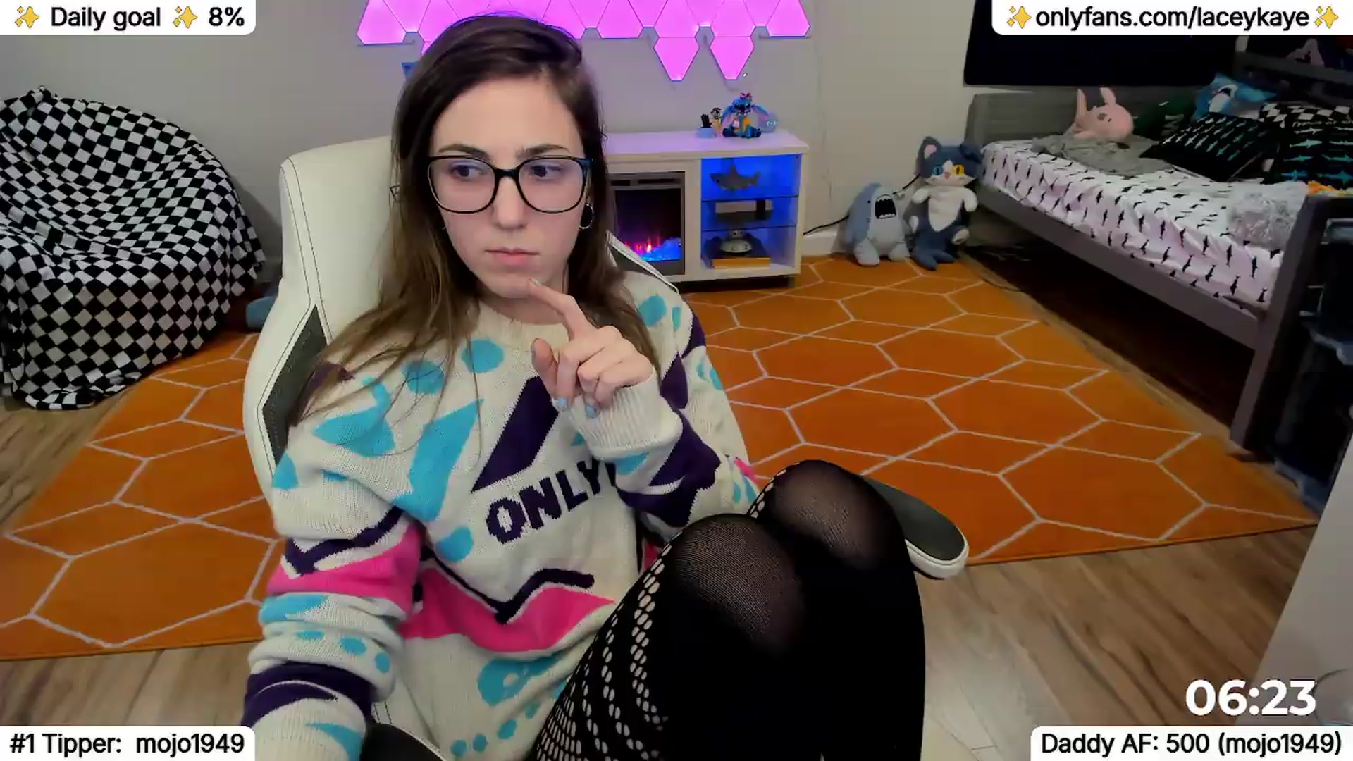Gallery image thumbnail from TheSharkQueen's myfreecams stream on, 05/09/2026, 04:51 image 20 of 20