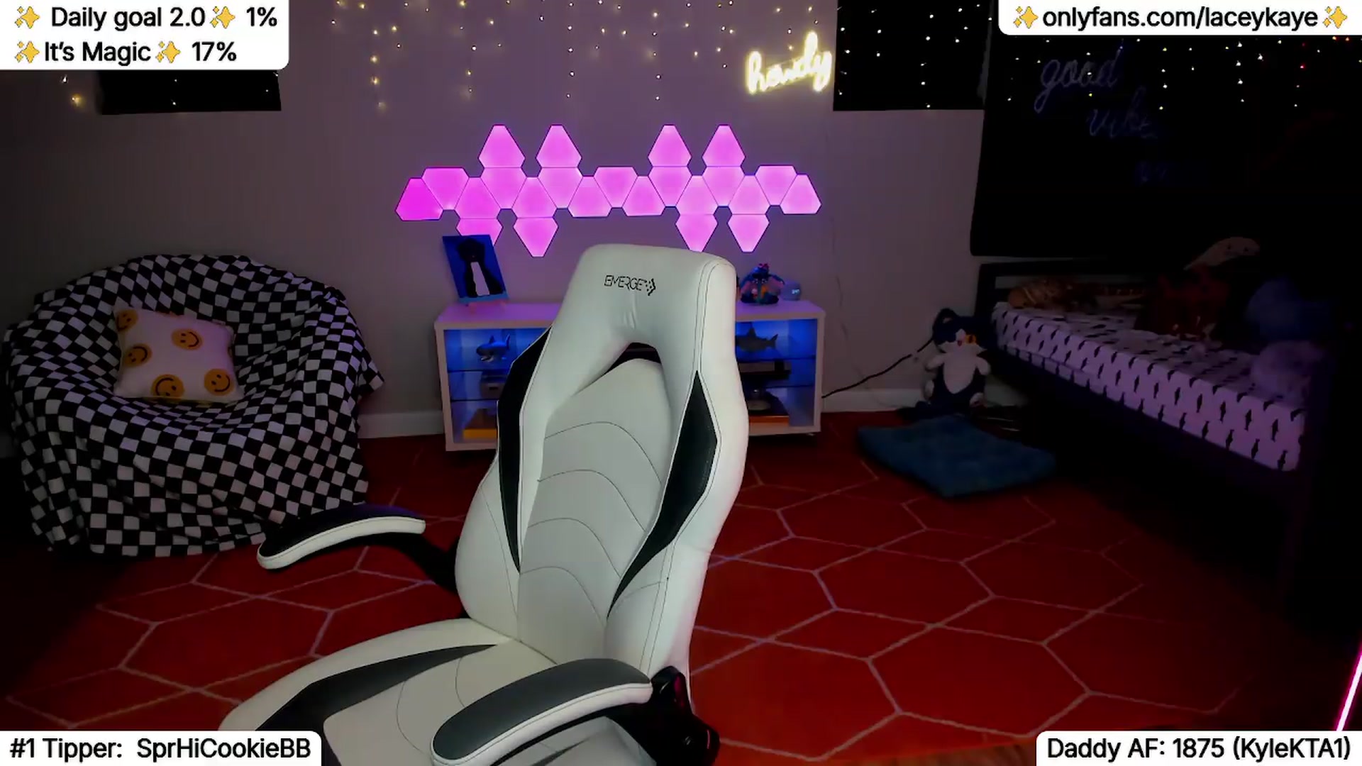 Gallery image thumbnail from TheSharkQueen's myfreecams stream on, 05/15/2026, 07:34 image 9 of 20