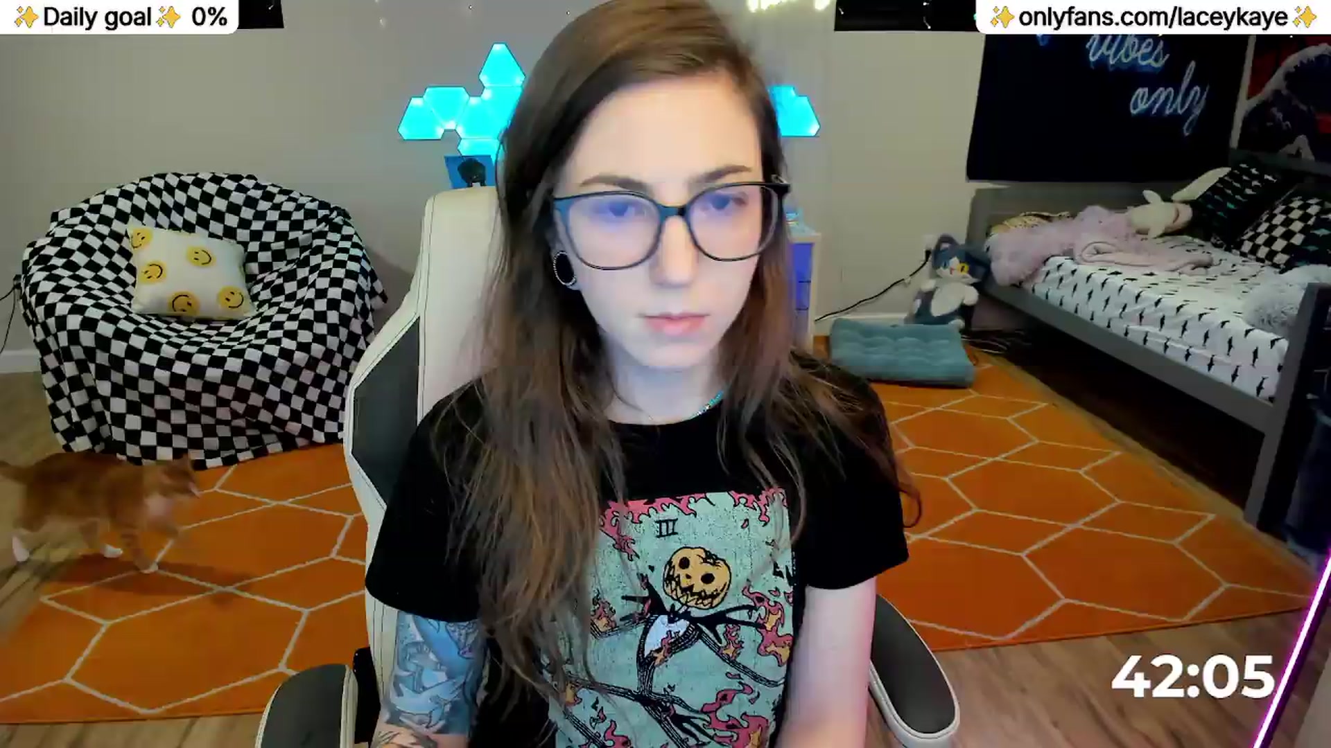 Gallery image thumbnail from TheSharkQueen's myfreecams stream on, 05/16/2026, 19:48 image 3 of 20