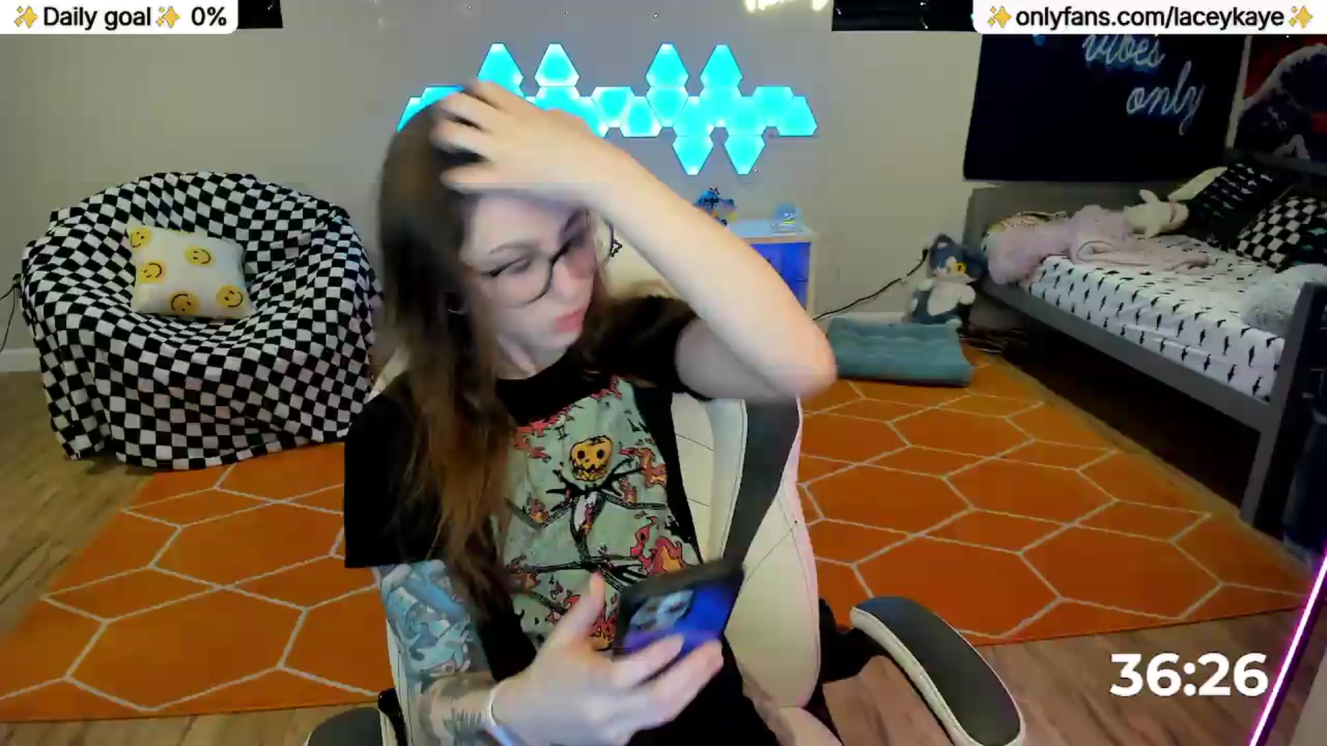 Gallery image thumbnail from TheSharkQueen's myfreecams stream on, 05/16/2026, 19:48 image 6 of 20