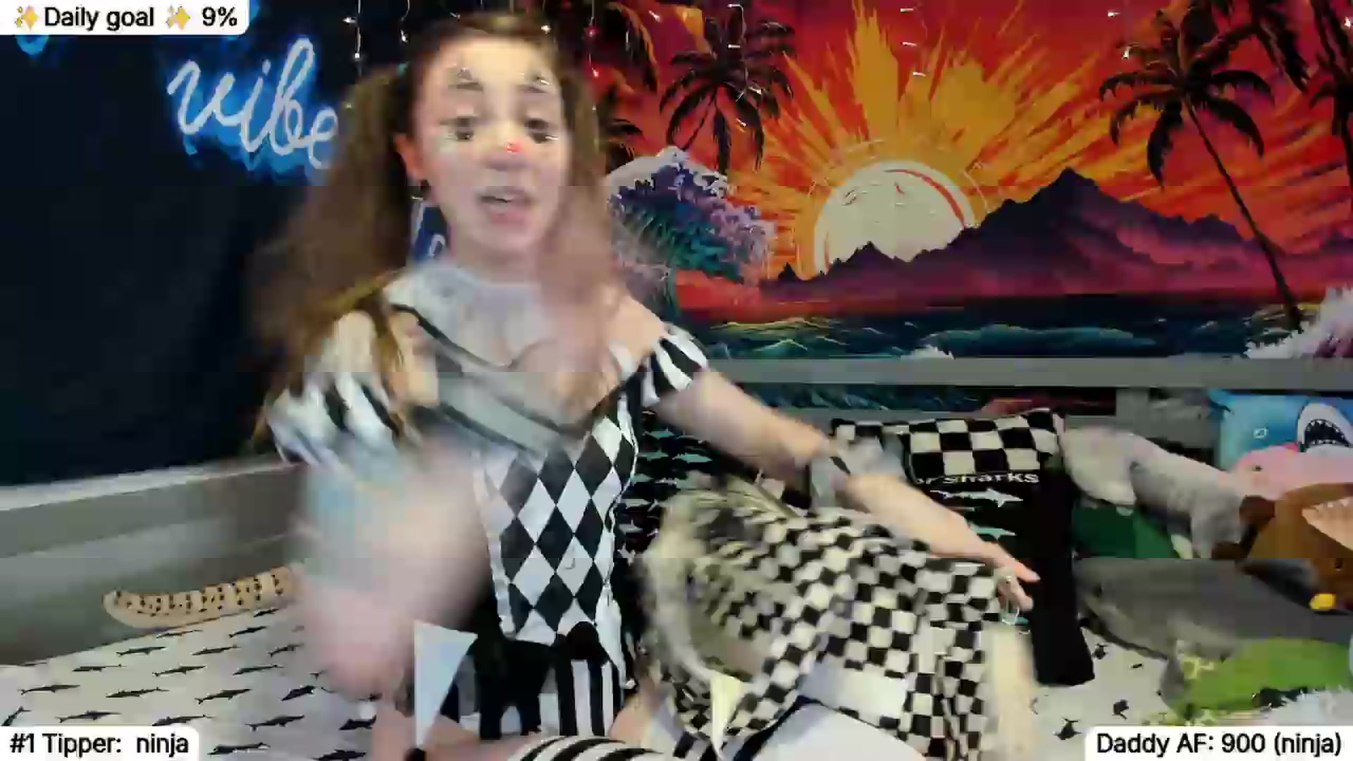 Gallery image thumbnail from TheSharkQueen's myfreecams stream on, 05/20/2026, 05:09 image 13 of 20