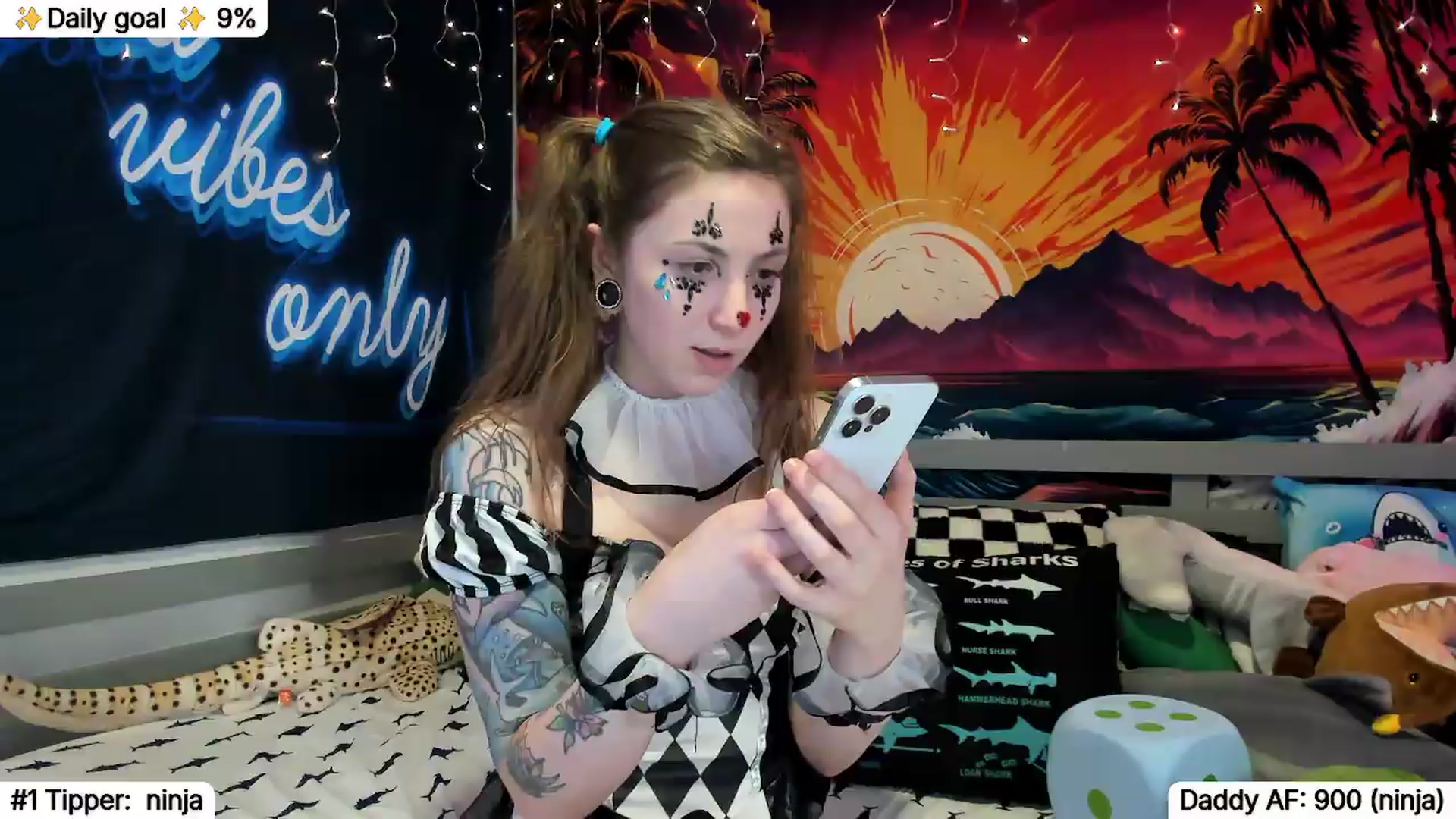 Gallery image thumbnail from TheSharkQueen's myfreecams stream on, 05/20/2026, 05:09 image 9 of 20