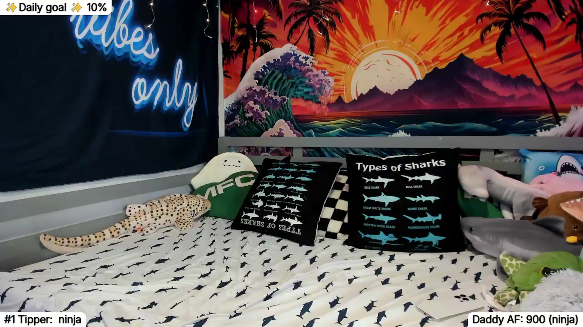 Gallery image thumbnail from TheSharkQueen's myfreecams stream on, 05/20/2026, 06:18 image 3 of 20