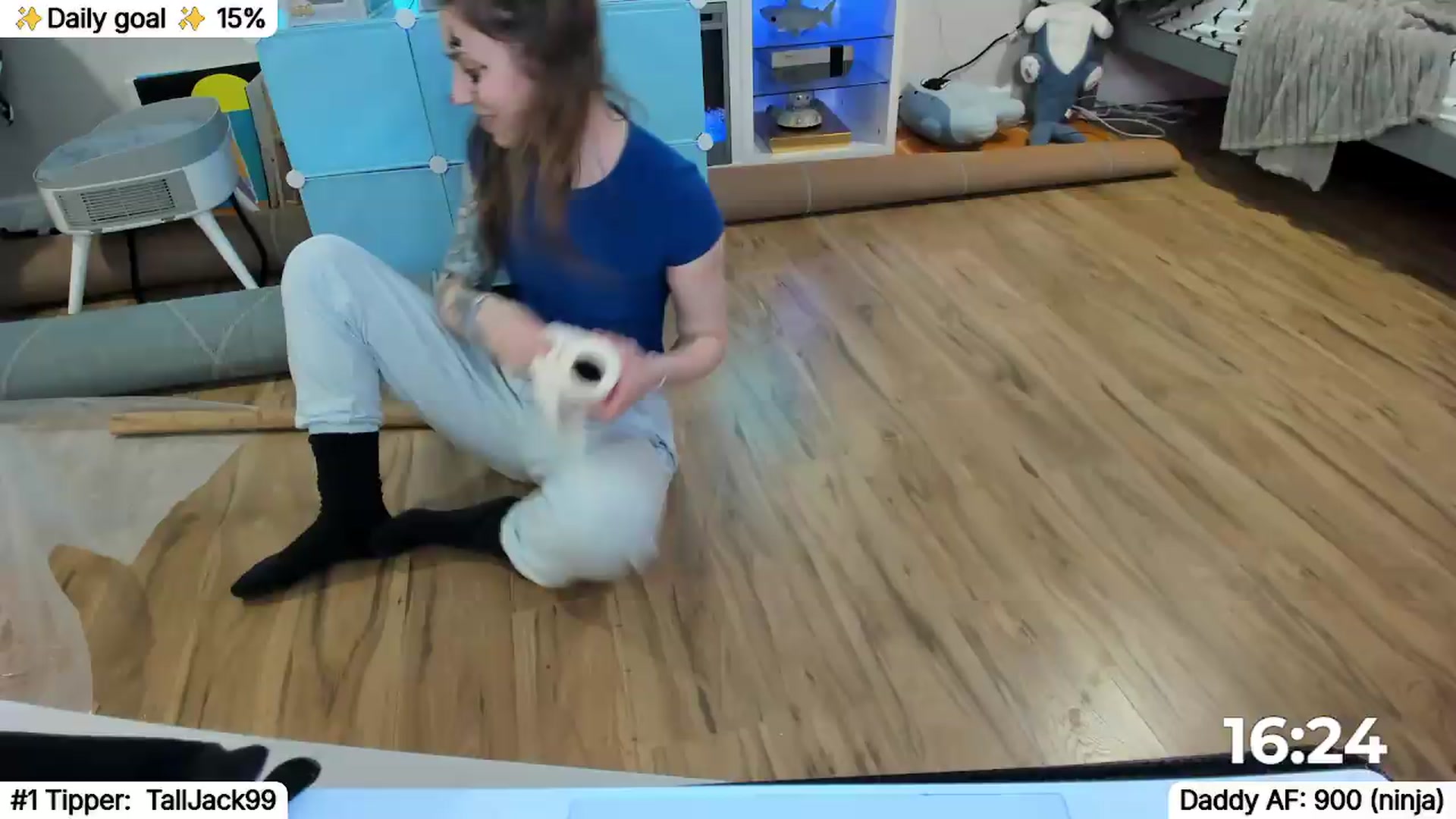 Gallery image thumbnail from TheSharkQueen's myfreecams stream on, 05/20/2026, 07:28 image 12 of 20