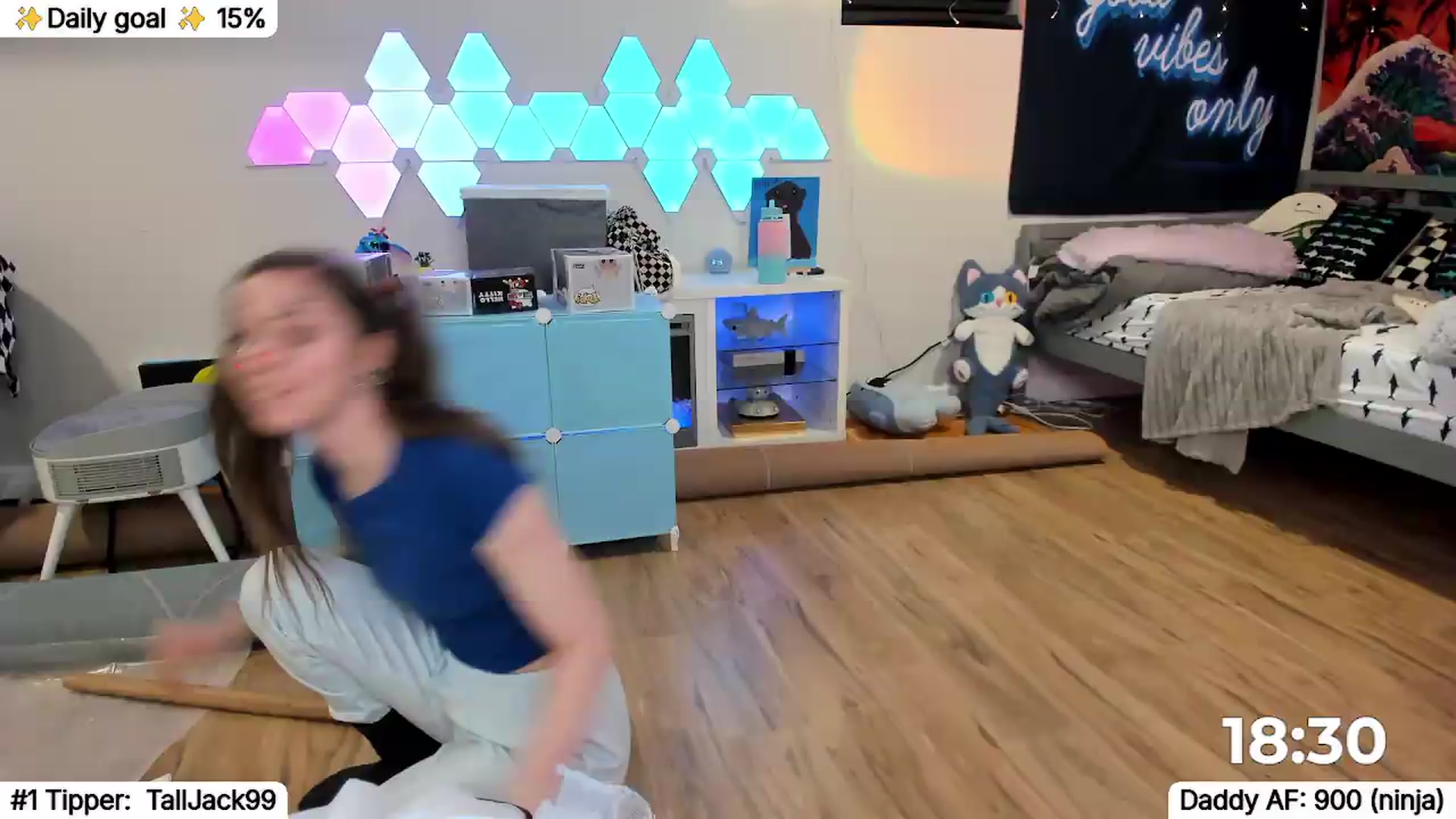 Gallery image thumbnail from TheSharkQueen's myfreecams stream on, 05/20/2026, 07:28 image 10 of 20