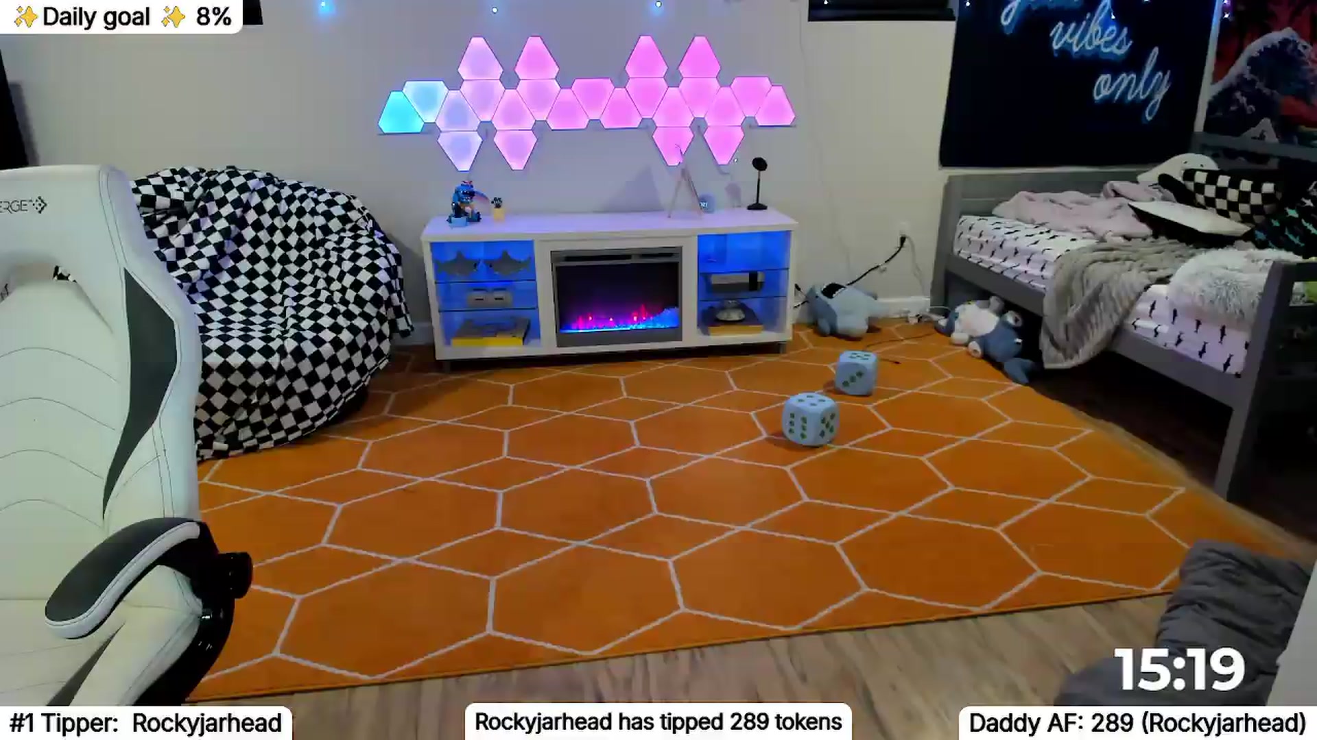 Gallery image thumbnail from TheSharkQueen's myfreecams stream on, 05/28/2026, 03:45 image 6 of 20