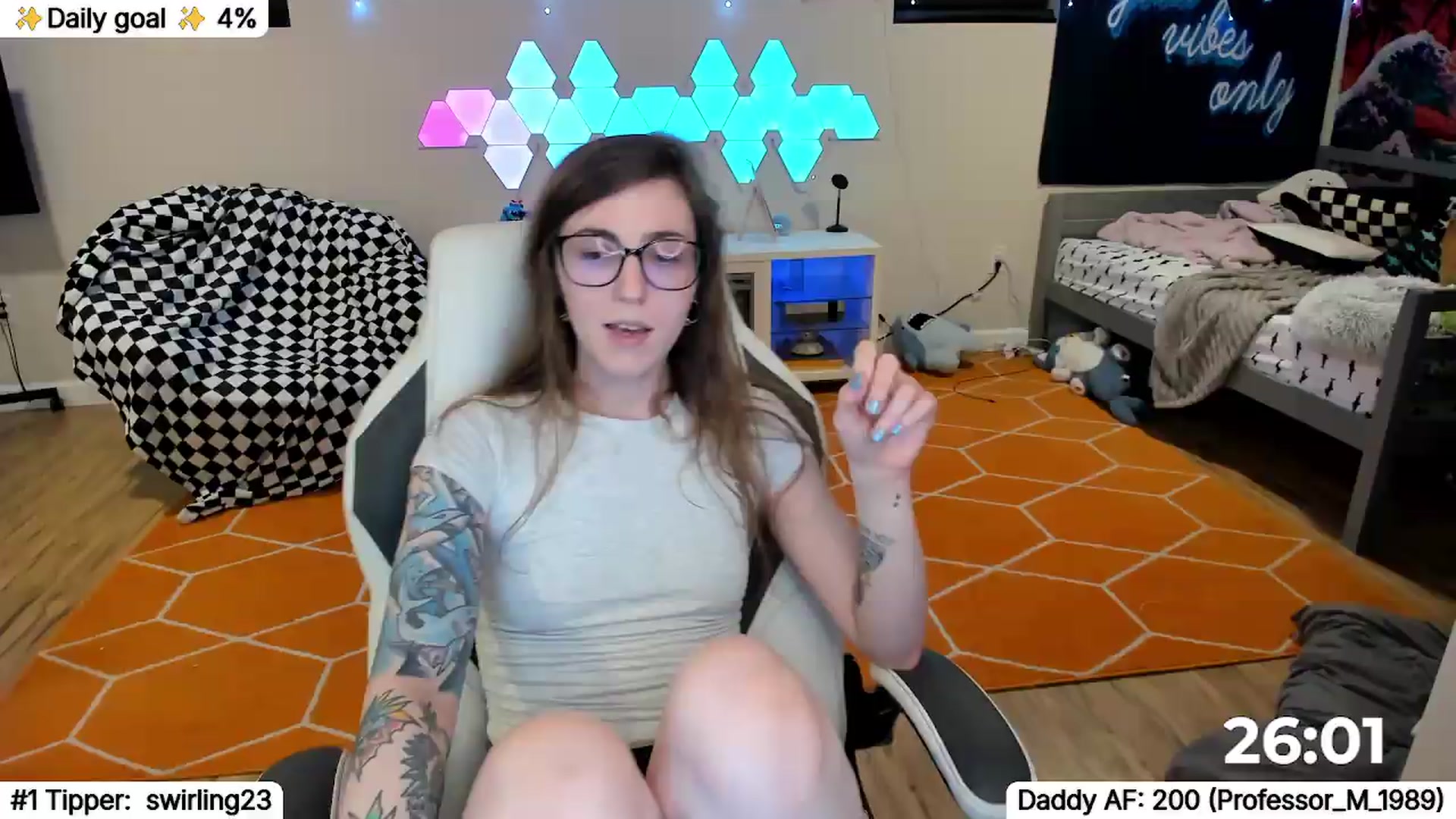 Gallery image thumbnail from TheSharkQueen's myfreecams stream on, 05/28/2026, 03:45 image 4 of 20