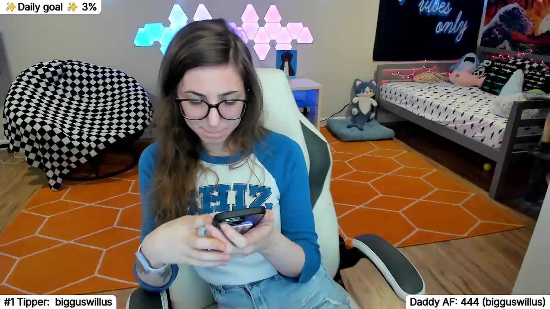 Gallery image thumbnail from TheSharkQueen's myfreecams stream on, 06/06/2026, 20:05 image 19 of 20