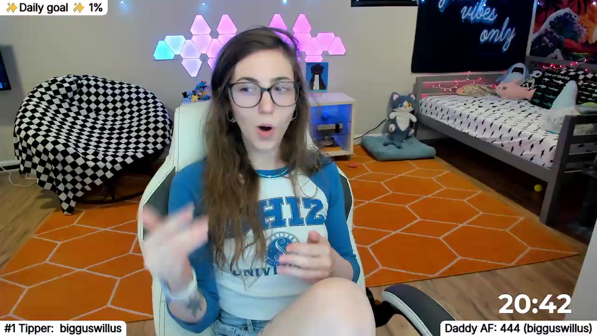 Gallery image thumbnail from TheSharkQueen's myfreecams stream on, 06/06/2026, 20:05 image 9 of 20