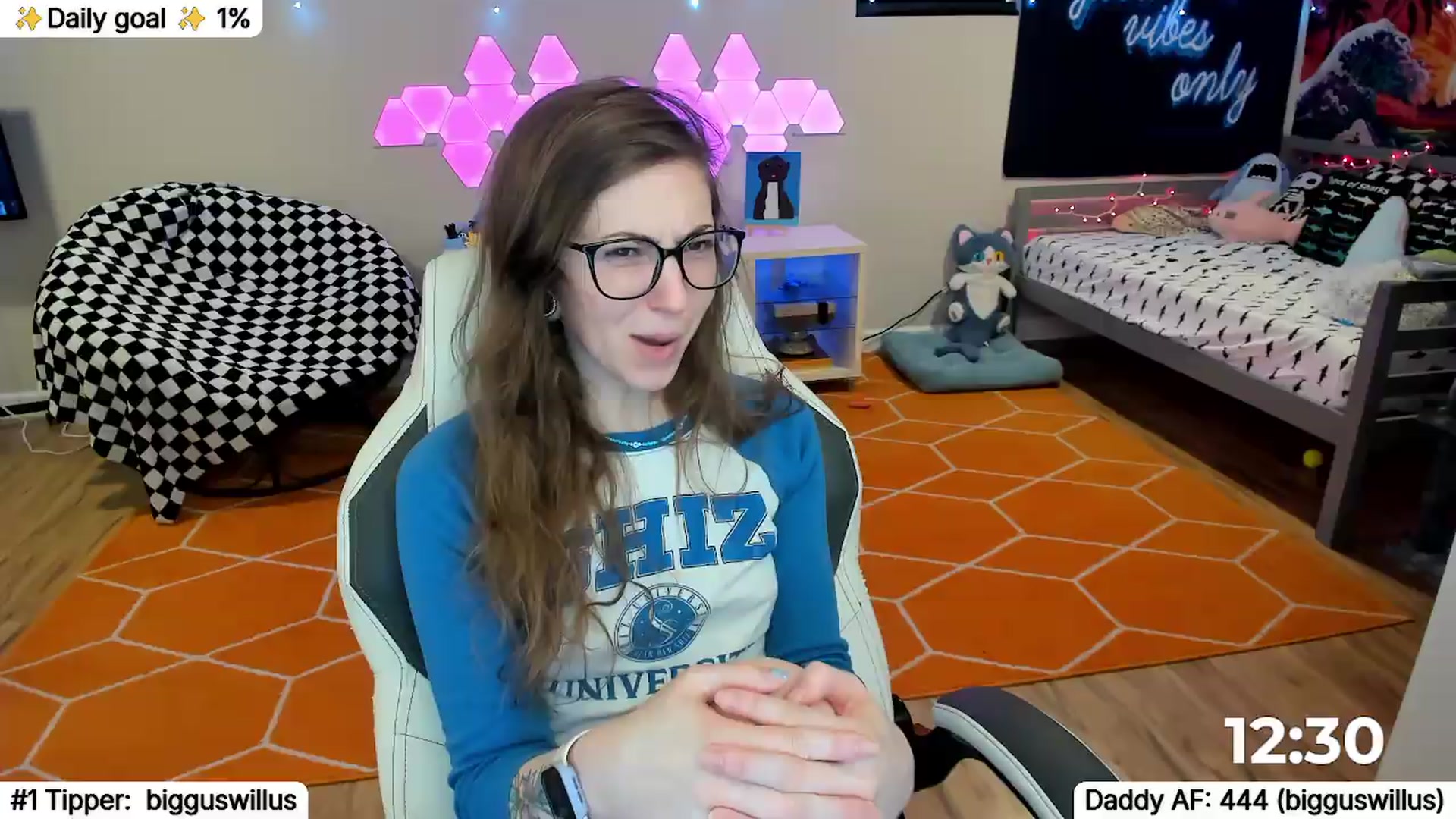Gallery image thumbnail from TheSharkQueen's myfreecams stream on, 06/06/2026, 20:05 image 11 of 20