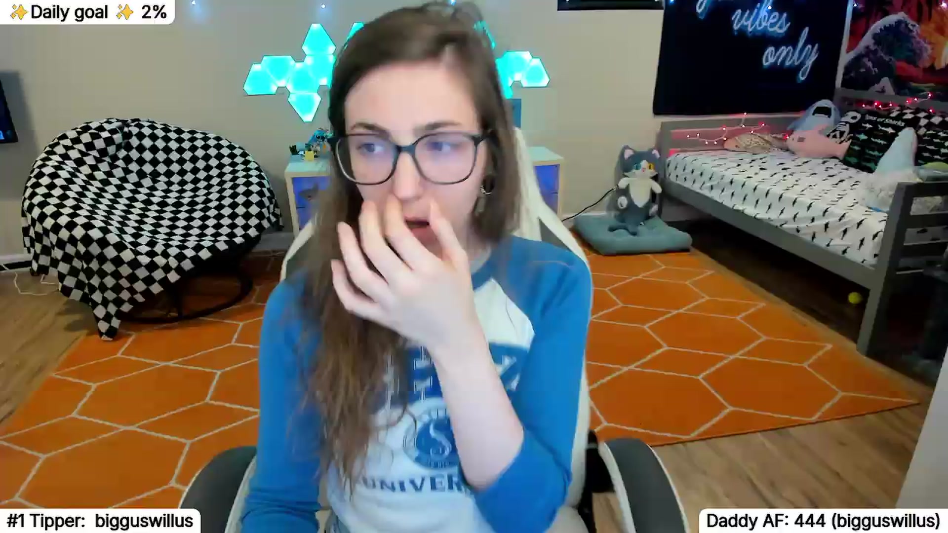 Gallery image thumbnail from TheSharkQueen's myfreecams stream on, 06/06/2026, 20:05 image 15 of 20