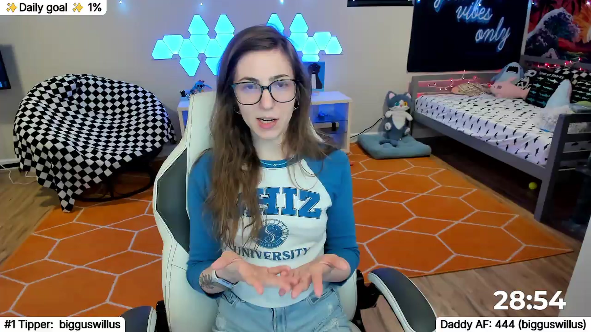 Gallery image thumbnail from TheSharkQueen's myfreecams stream on, 06/06/2026, 20:05 image 7 of 20