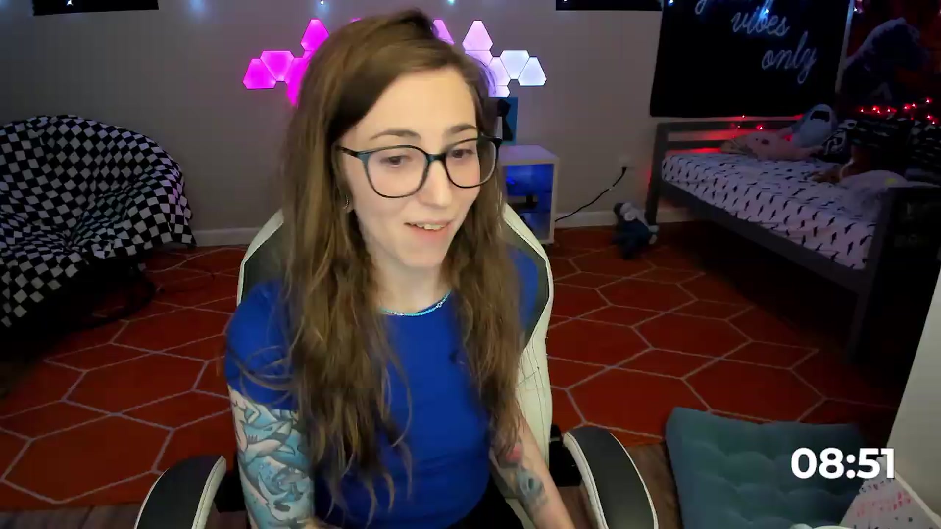 Gallery image thumbnail from TheSharkQueen's myfreecams stream on, 06/11/2026, 07:04 image 5 of 20