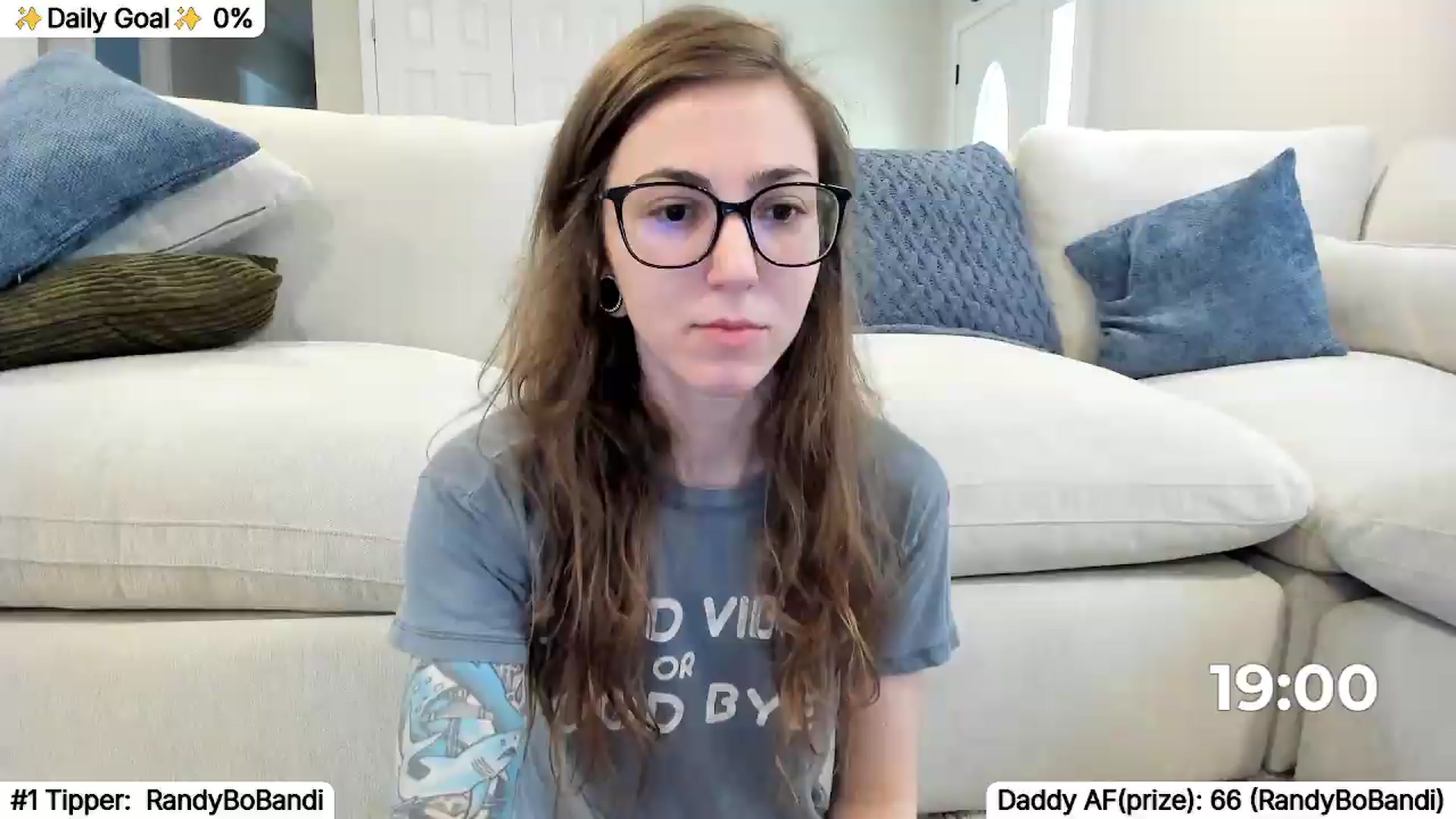 Gallery image thumbnail from TheSharkQueen's myfreecams stream on, 06/18/2026, 18:09 image 18 of 20