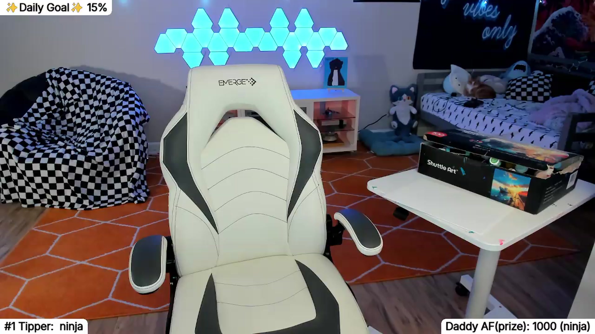 Gallery image thumbnail from TheSharkQueen's myfreecams stream on, 06/20/2026, 04:31 image 1 of 20