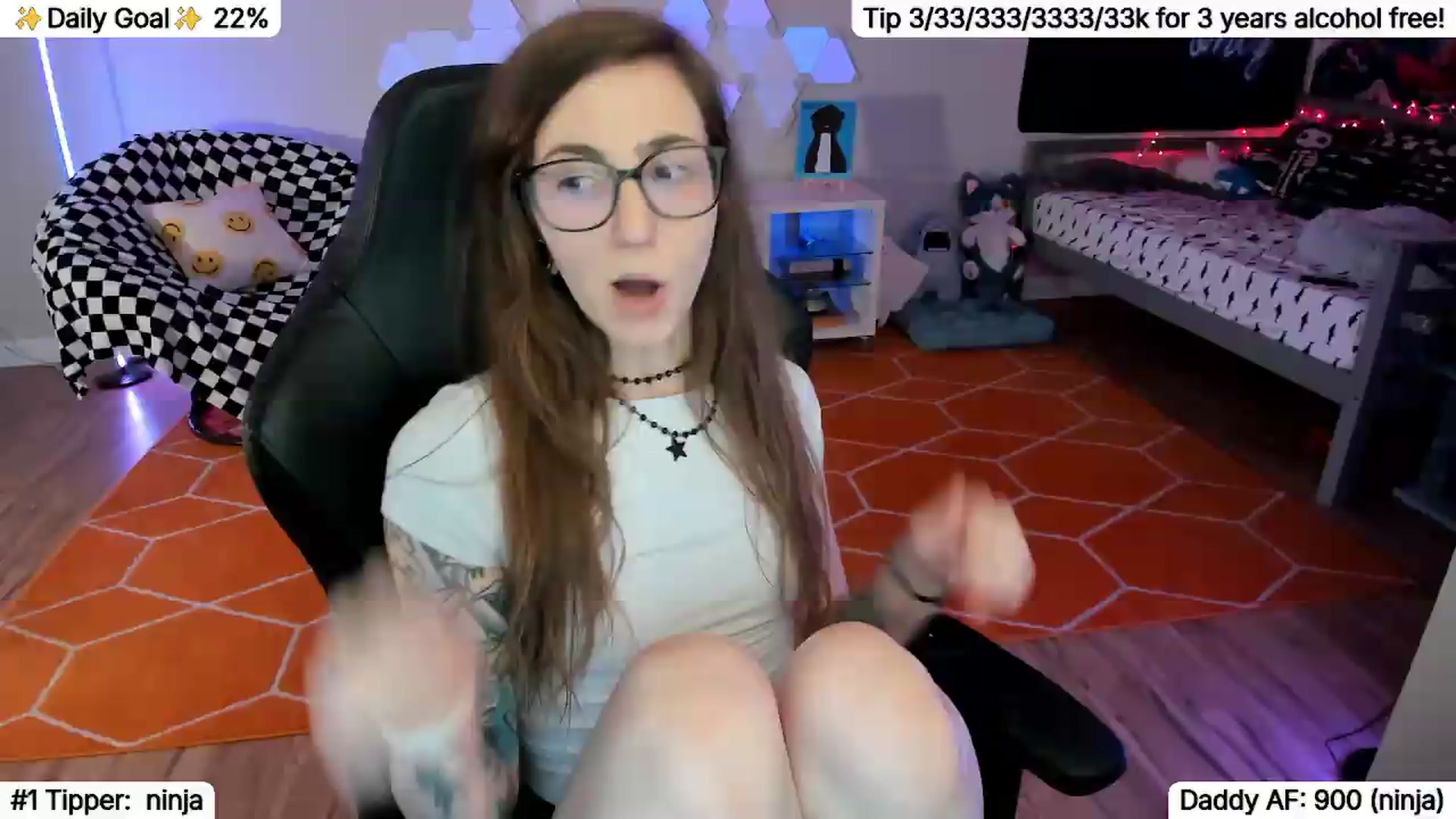 Gallery image thumbnail from TheSharkQueen's myfreecams stream on, 07/03/2026, 04:05 image 16 of 20