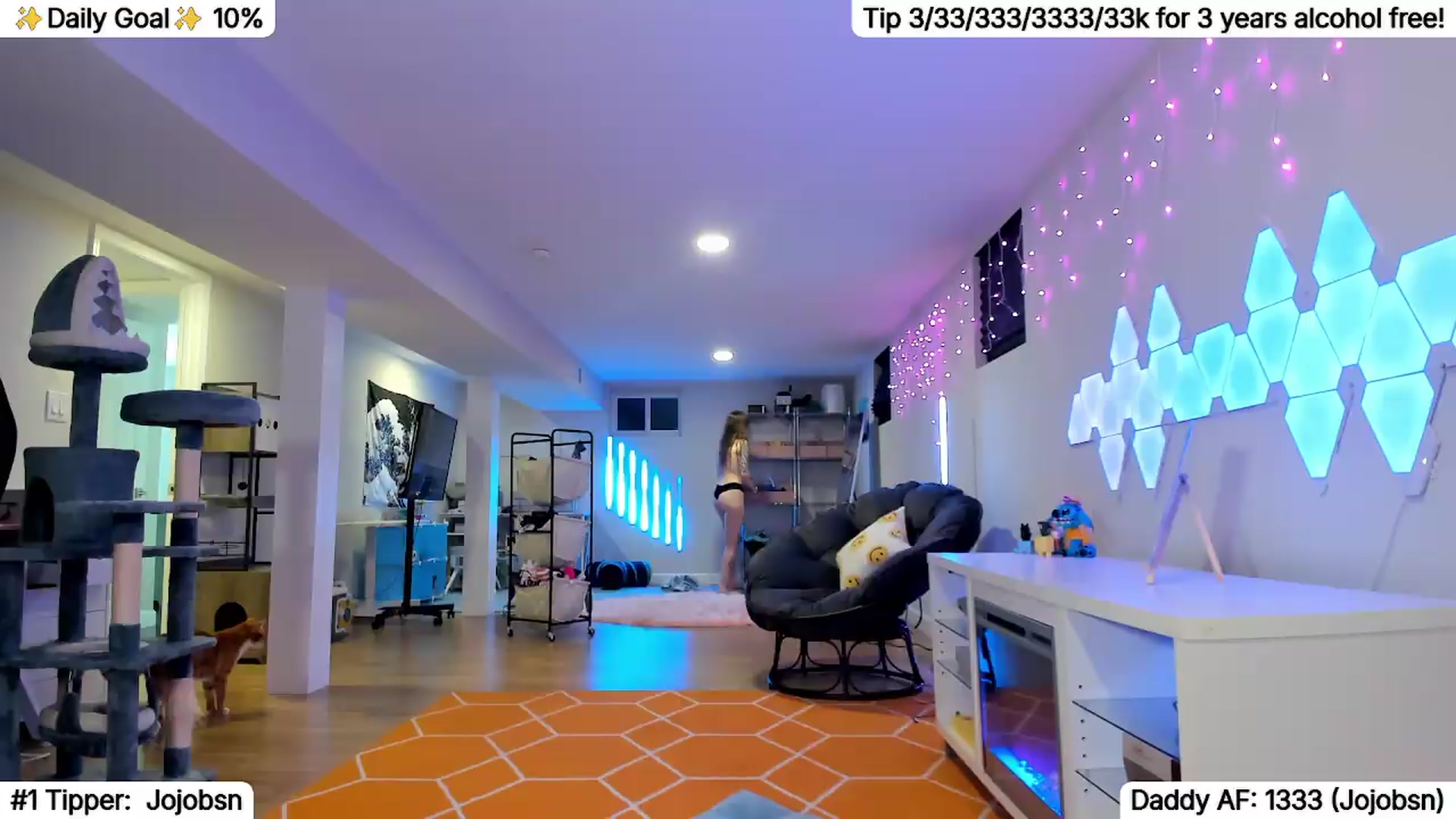 Gallery image thumbnail from TheSharkQueen's myfreecams stream on, 07/09/2026, 05:19 image 10 of 20