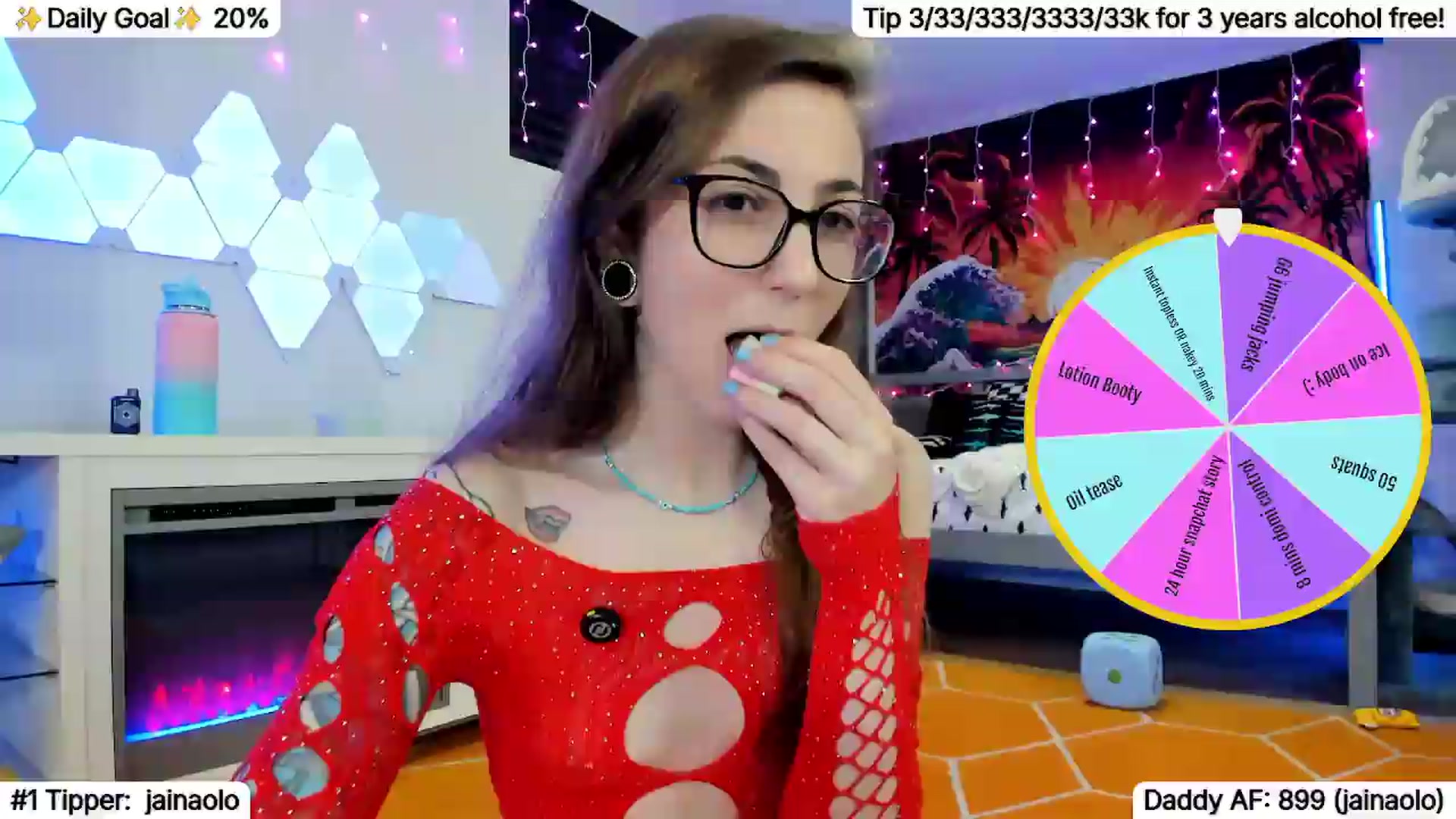Gallery image thumbnail from TheSharkQueen's myfreecams stream on, 07/19/2026, 24:14 image 1 of 20