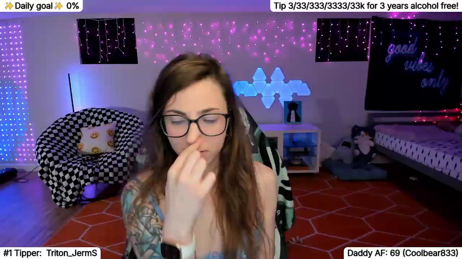 Gallery image thumbnail from TheSharkQueen's myfreecams stream on, 08/01/2026, 05:18 image 4 of 20