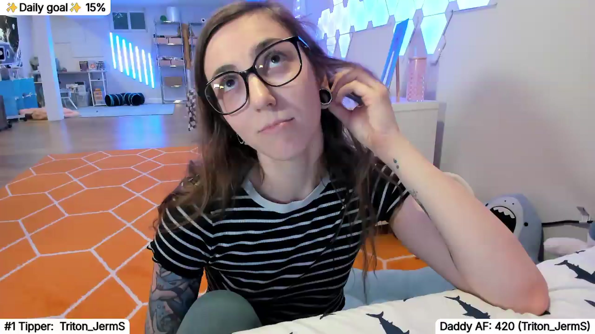 Gallery image thumbnail from TheSharkQueen's myfreecams stream on, 08/06/2026, 23:13 image 19 of 20