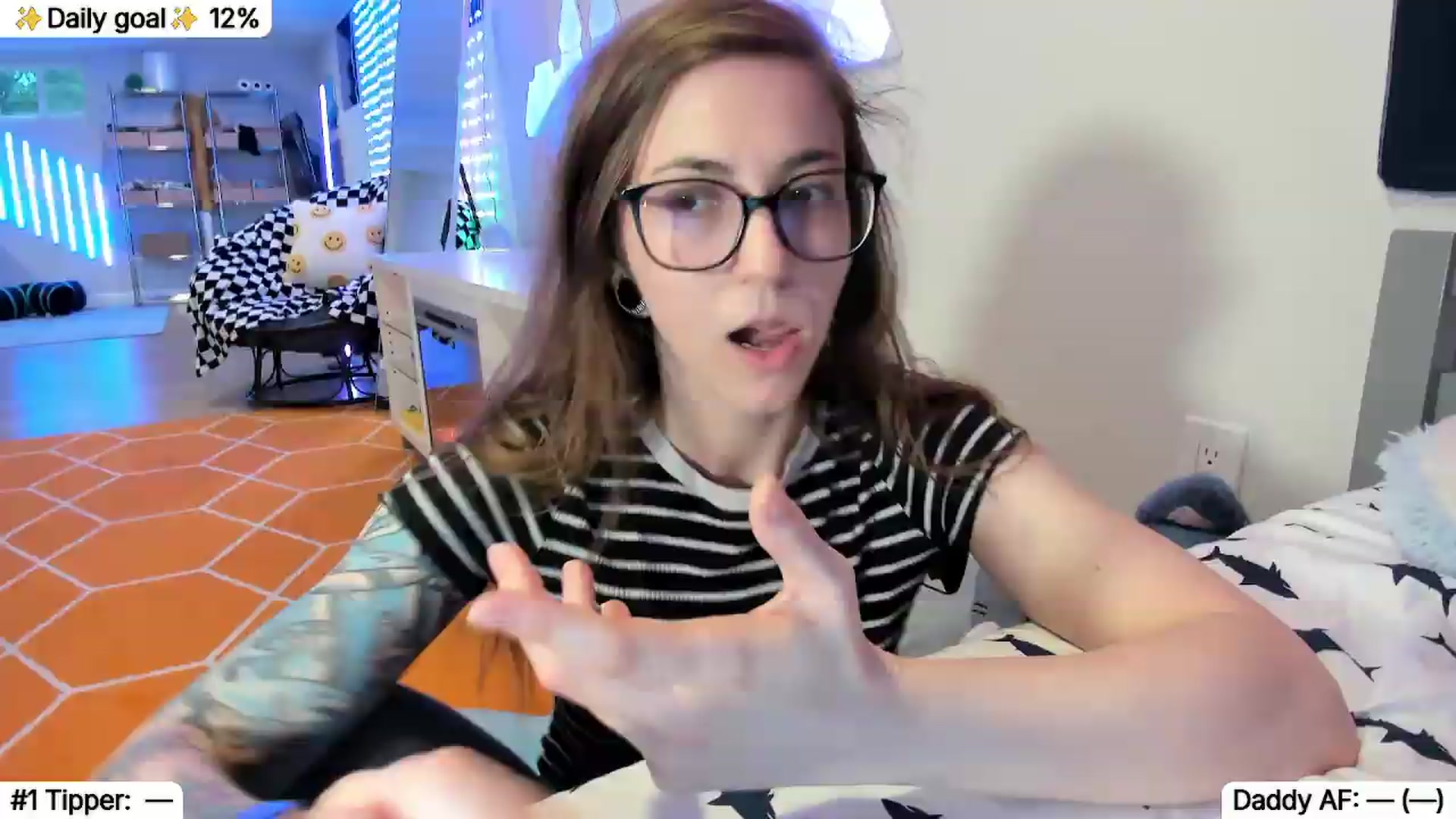 Gallery image thumbnail from TheSharkQueen's myfreecams stream on, 08/06/2026, 23:13 image 1 of 20