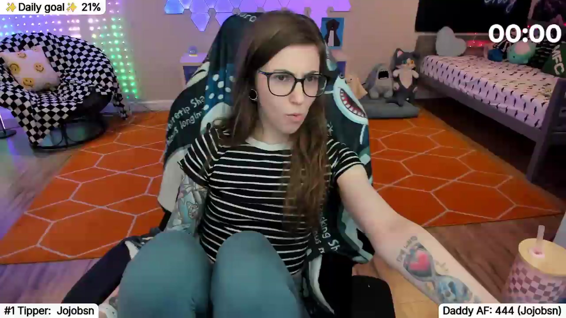 Gallery image thumbnail from TheSharkQueen's myfreecams stream on, 08/07/2026, 01:36 image 8 of 20