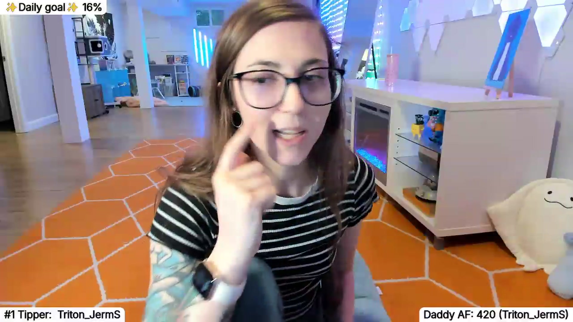 Gallery image thumbnail from TheSharkQueen's myfreecams stream on, 08/07/2026, 01:36 image 4 of 20
