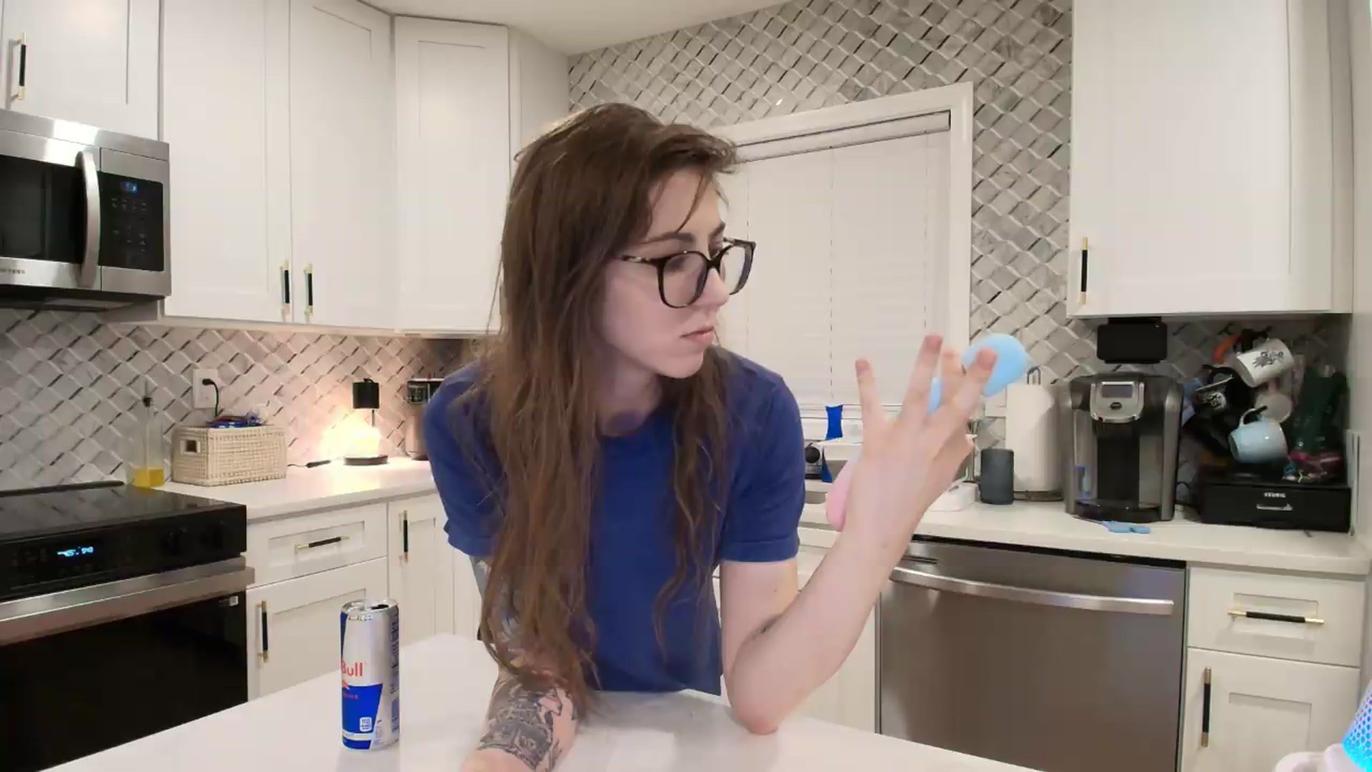 Gallery image thumbnail from TheSharkQueen's myfreecams stream on, 08/26/2026, 02:01 image 13 of 20