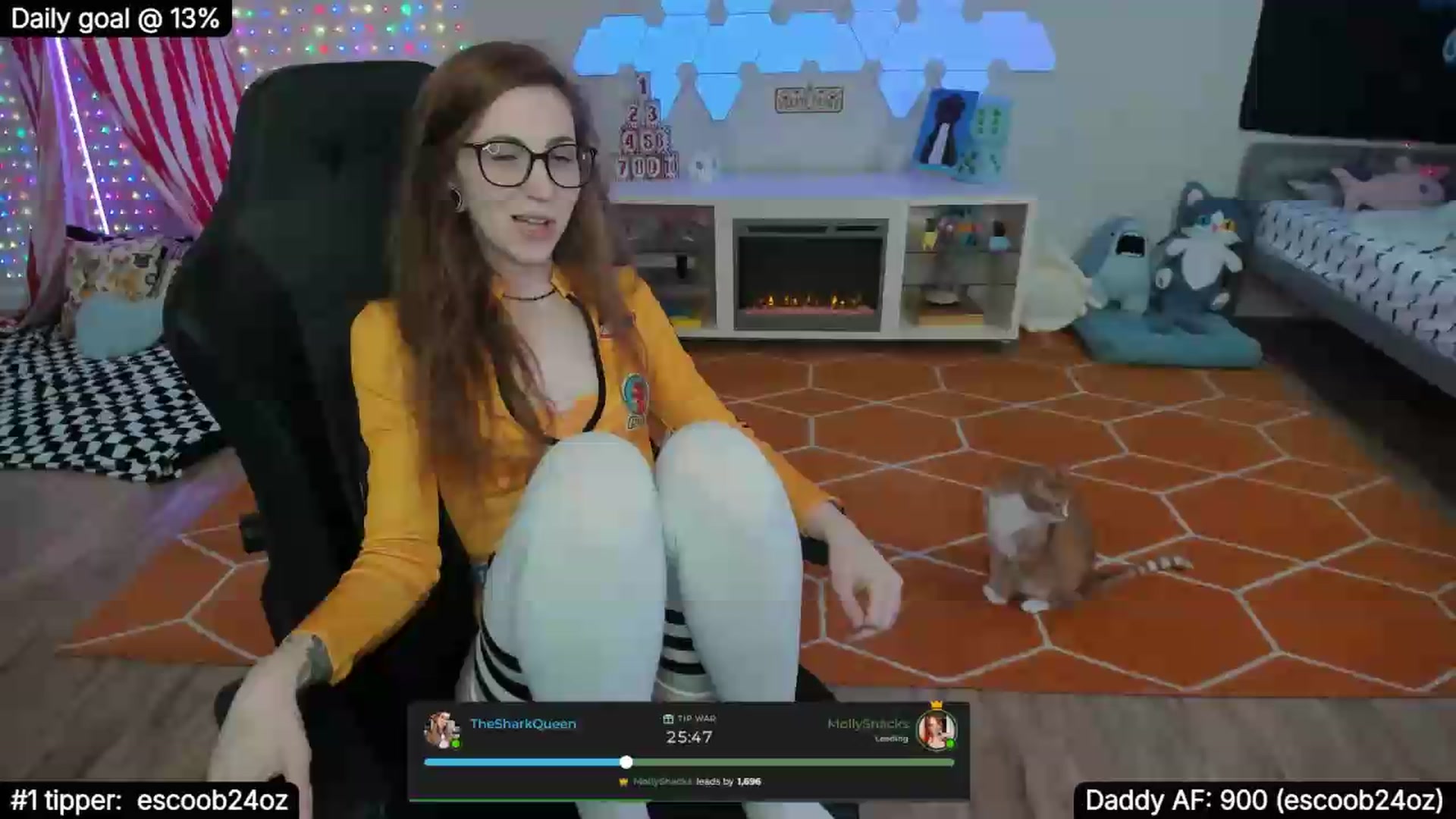 Gallery image thumbnail from TheSharkQueen's myfreecams stream on, 10/04/2026, 01:32 image 1 of 20