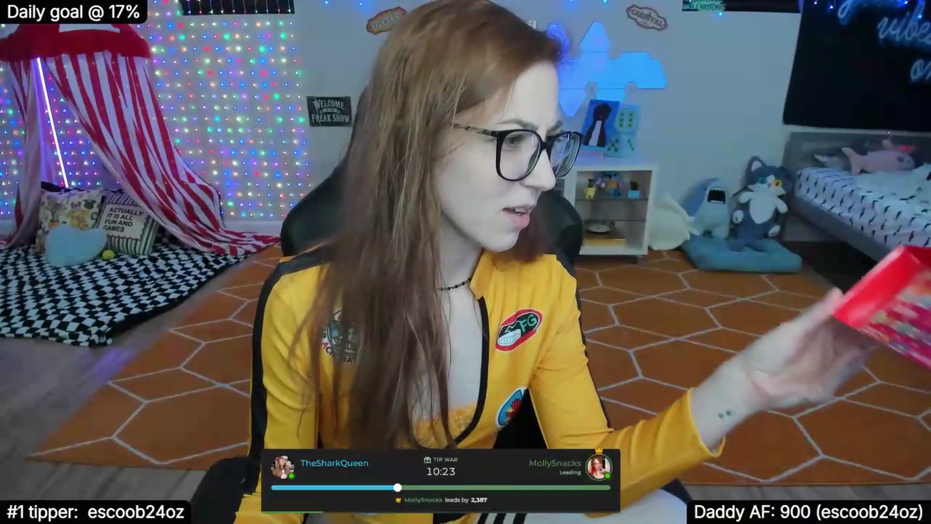 Gallery image thumbnail from TheSharkQueen's myfreecams stream on, 10/04/2026, 01:32 image 7 of 20